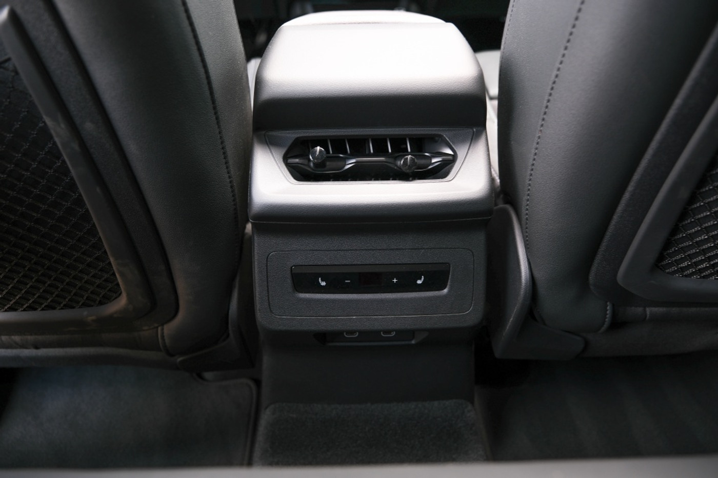 Foto van Audi Q6 Suv E-tron Quattro