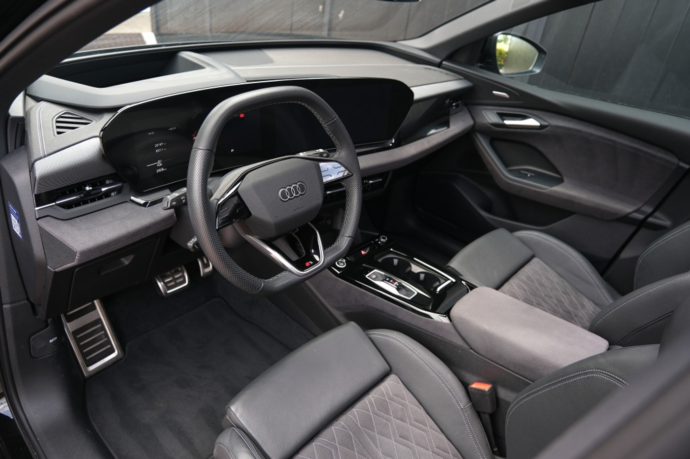 Foto van Audi Q6 Suv E-tron Quattro