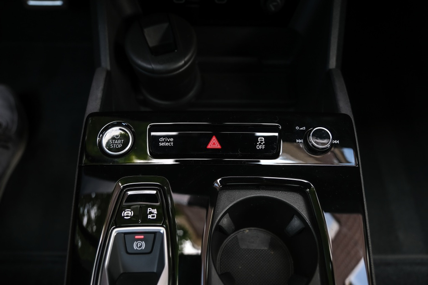 Foto van Audi Q6 Suv E-tron Quattro