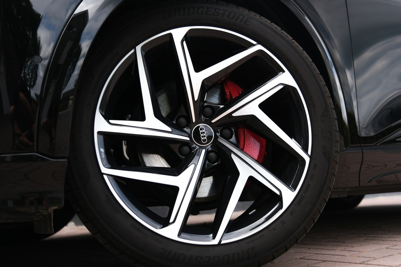 Foto van Audi Q6 Suv E-tron Quattro