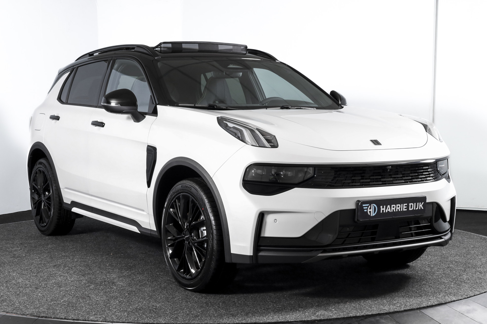 Foto van Lynk&co LYNK & Co 01