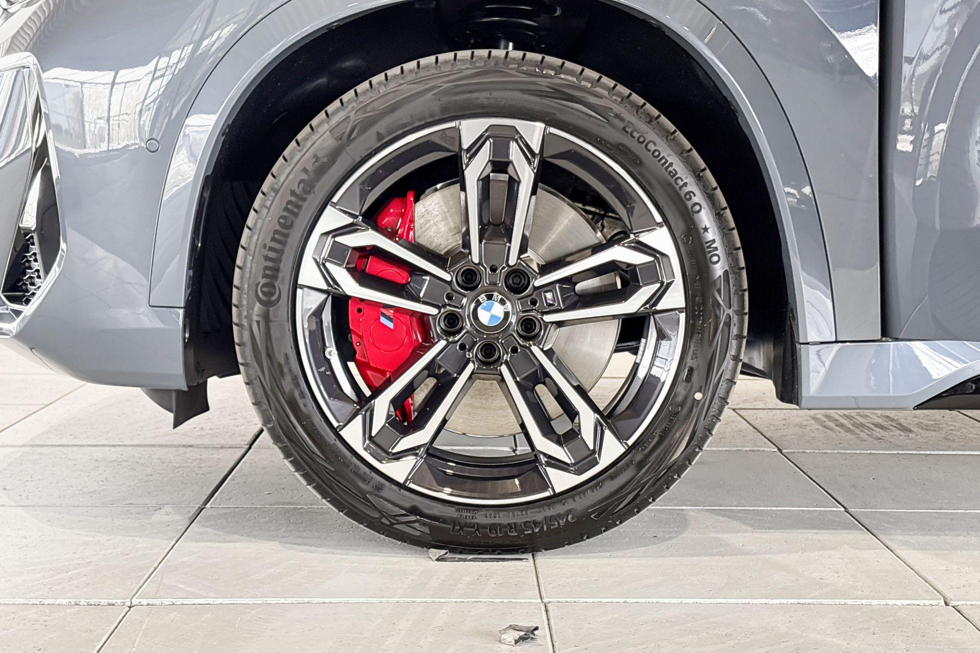 Foto van BMW X1 Xdrive25e