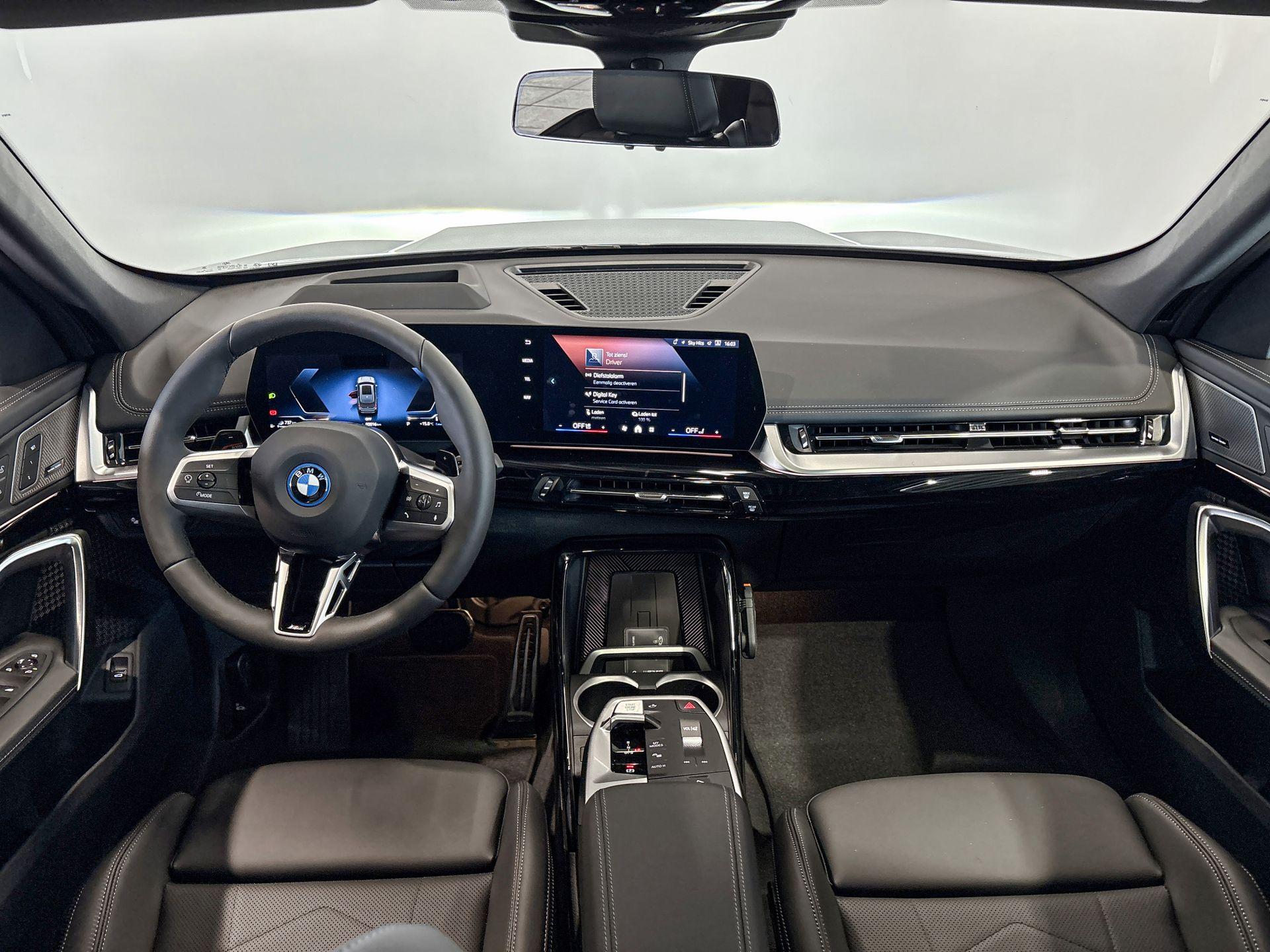 Foto van BMW X1 Xdrive25e
