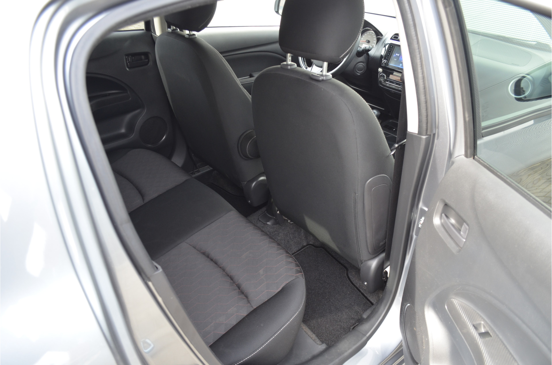 Foto van Mitsubishi Mitsubishi Space Star