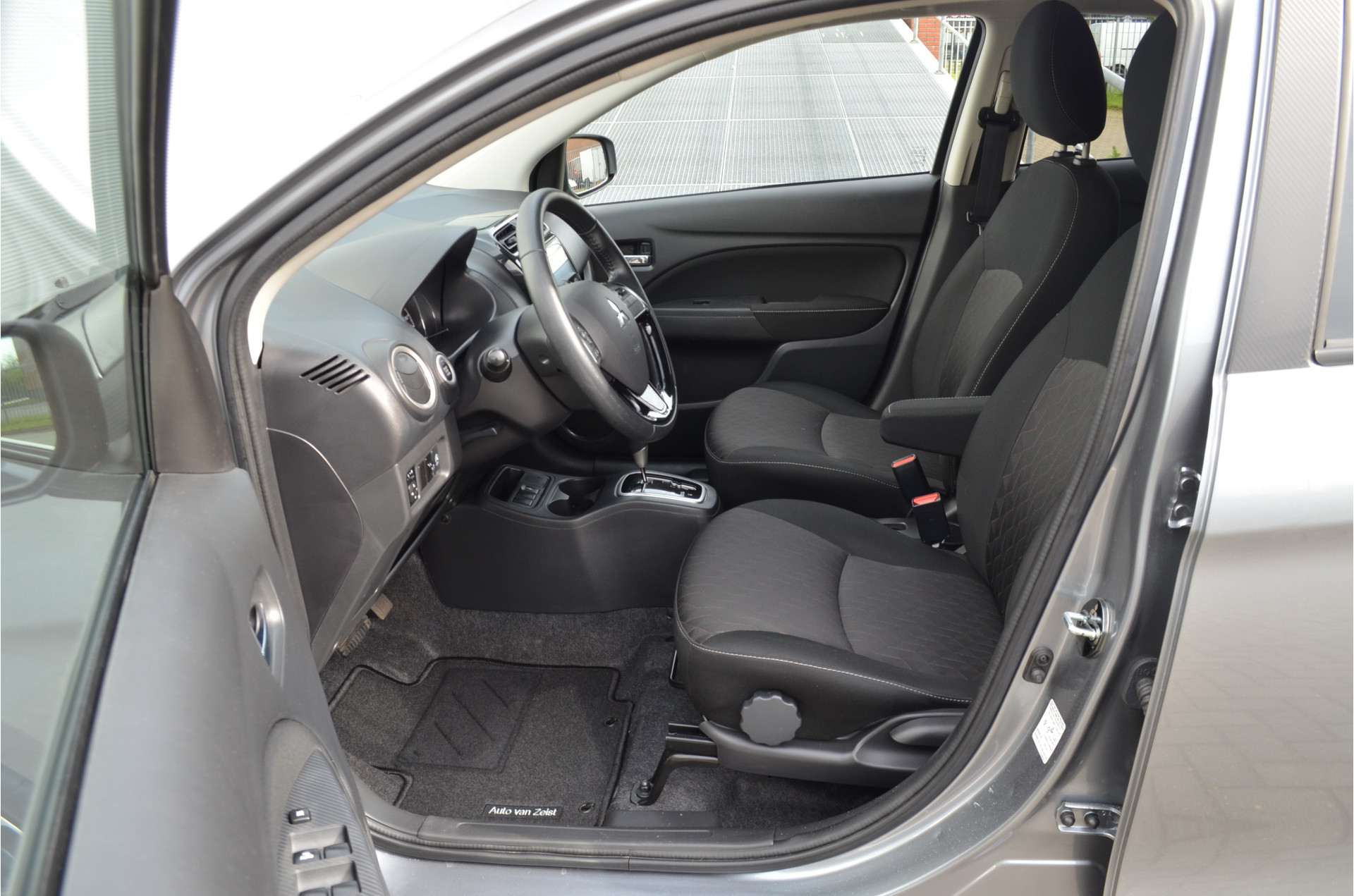 Foto van Mitsubishi Mitsubishi Space Star