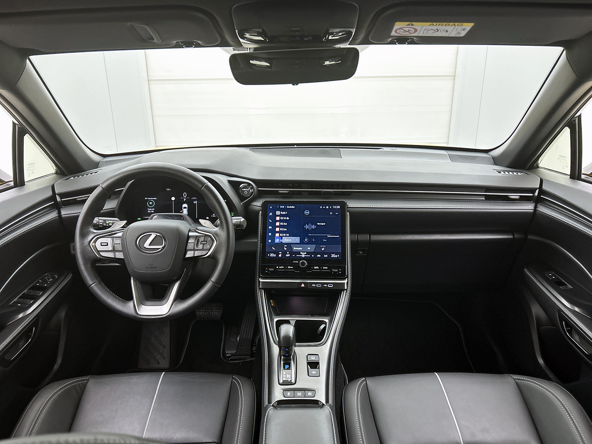 Foto van Lexus Lexus LBX