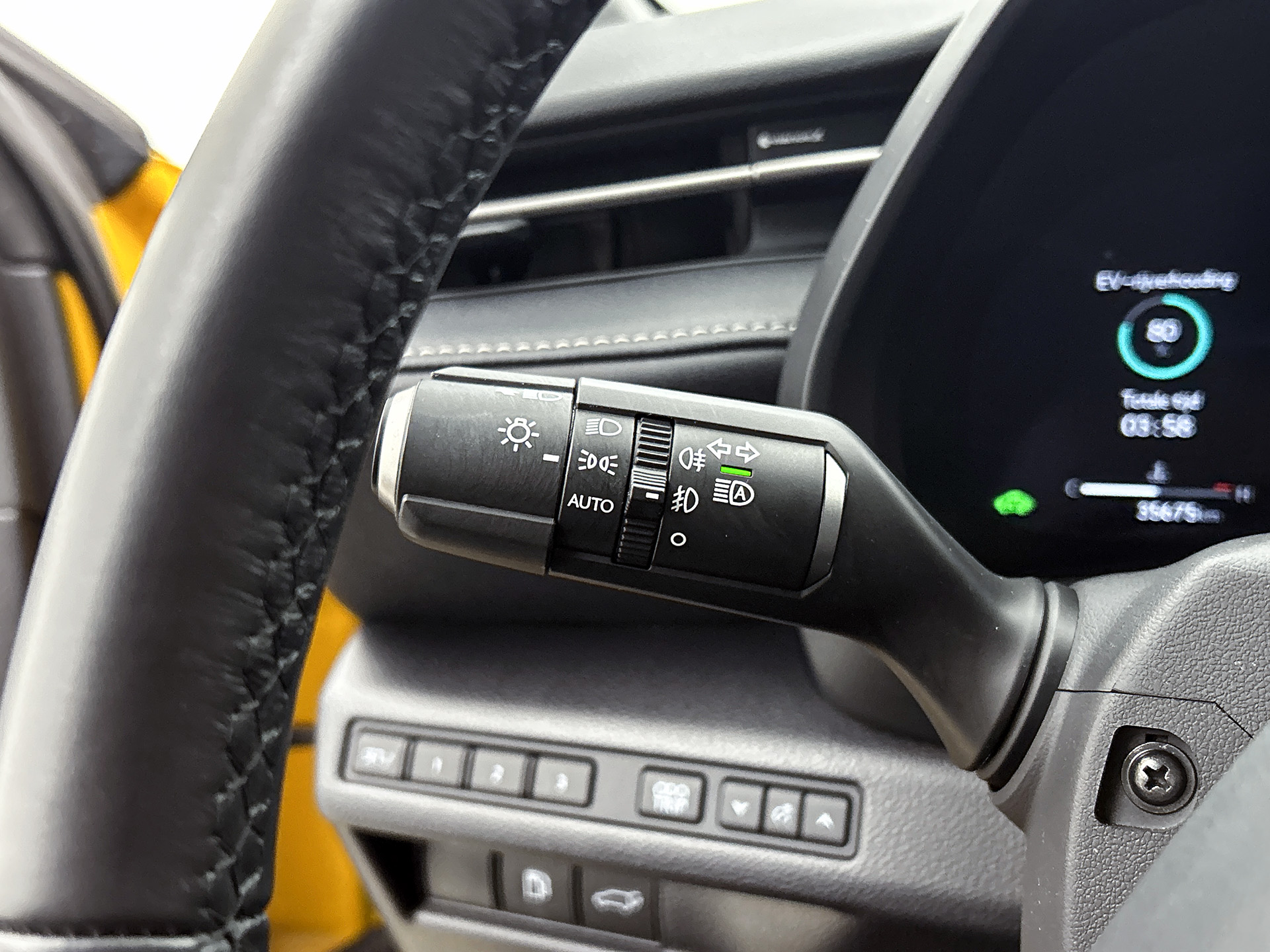 Foto van Lexus Lexus LBX