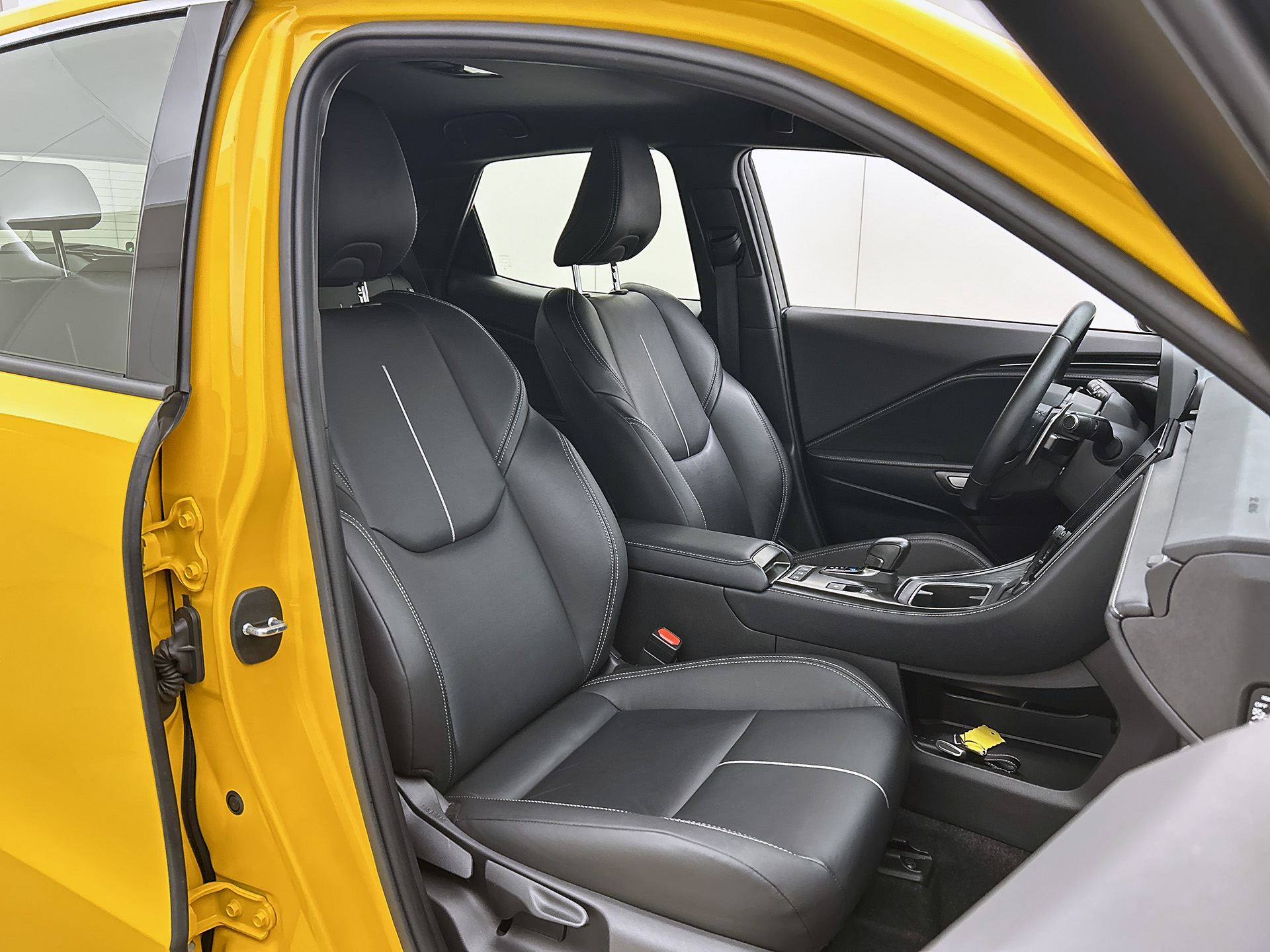 Foto van Lexus Lexus LBX