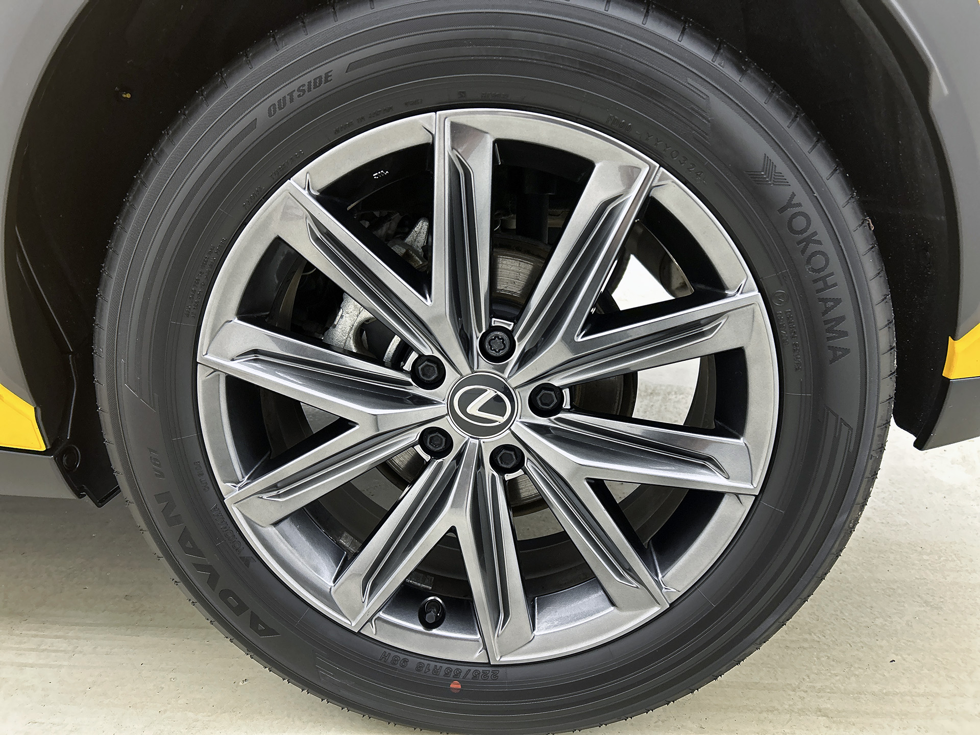 Foto van Lexus Lexus LBX