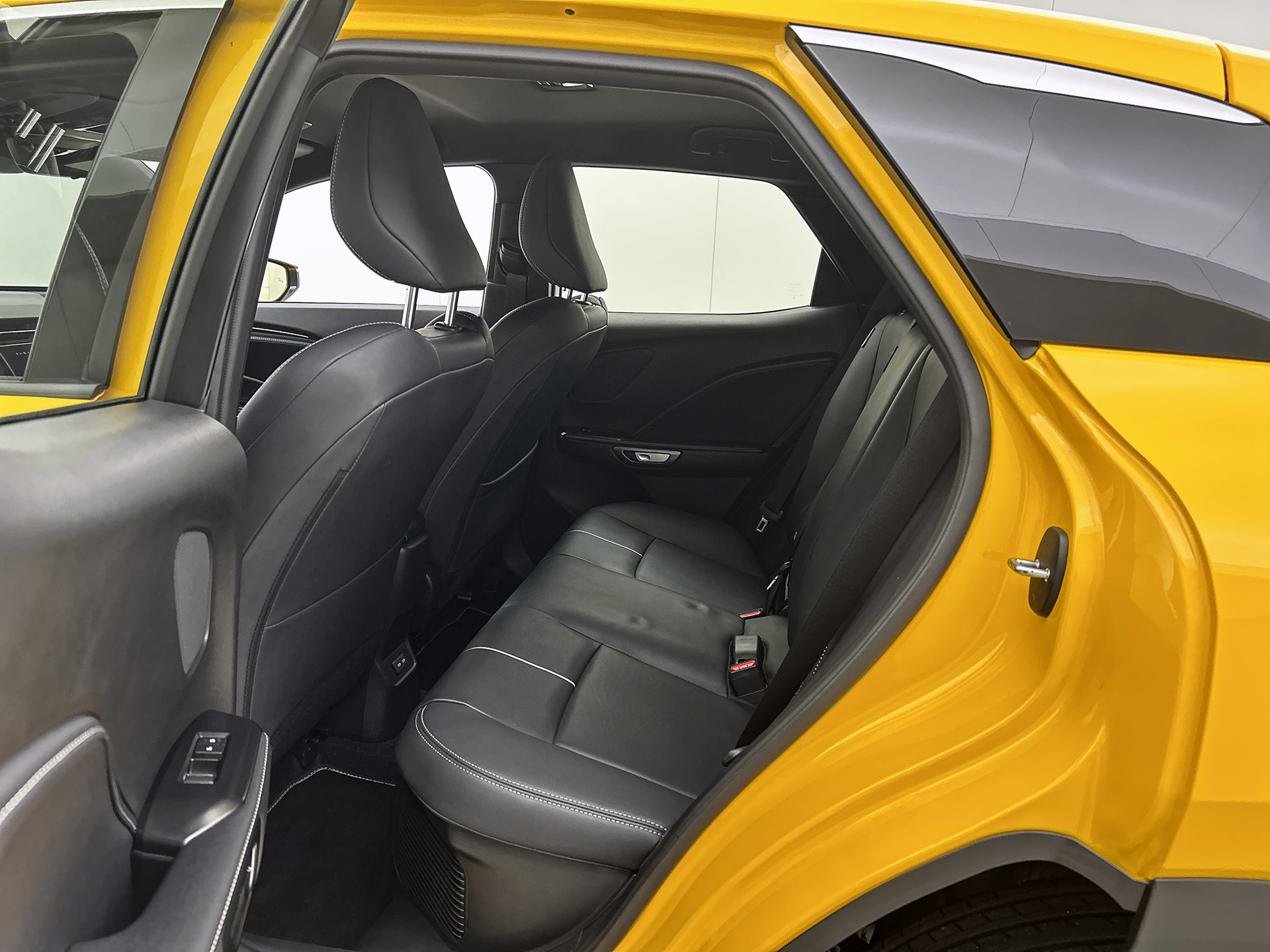 Foto van Lexus Lexus LBX