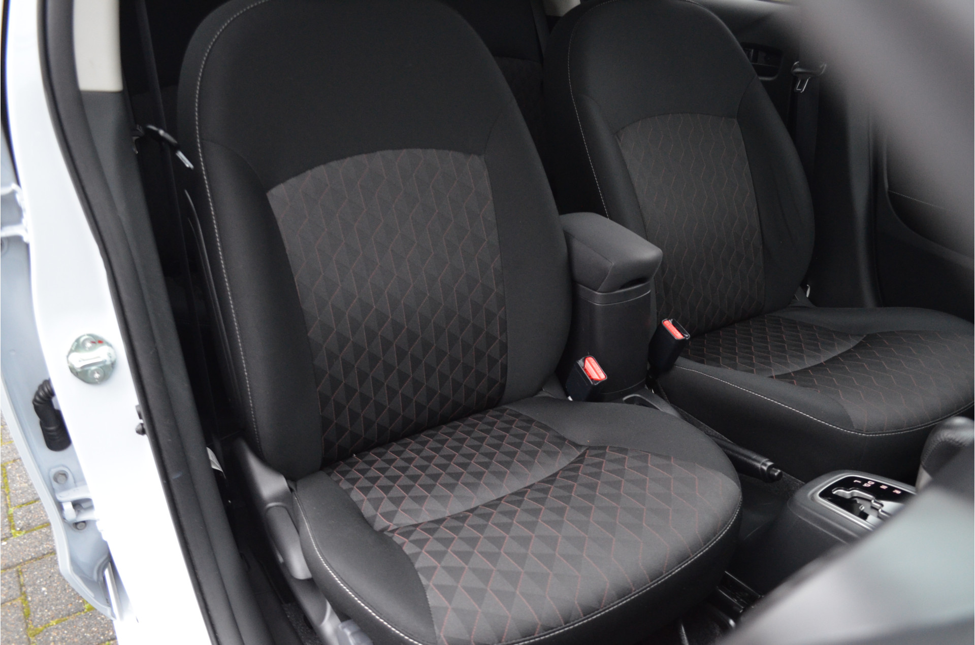 Foto van Mitsubishi Space Star