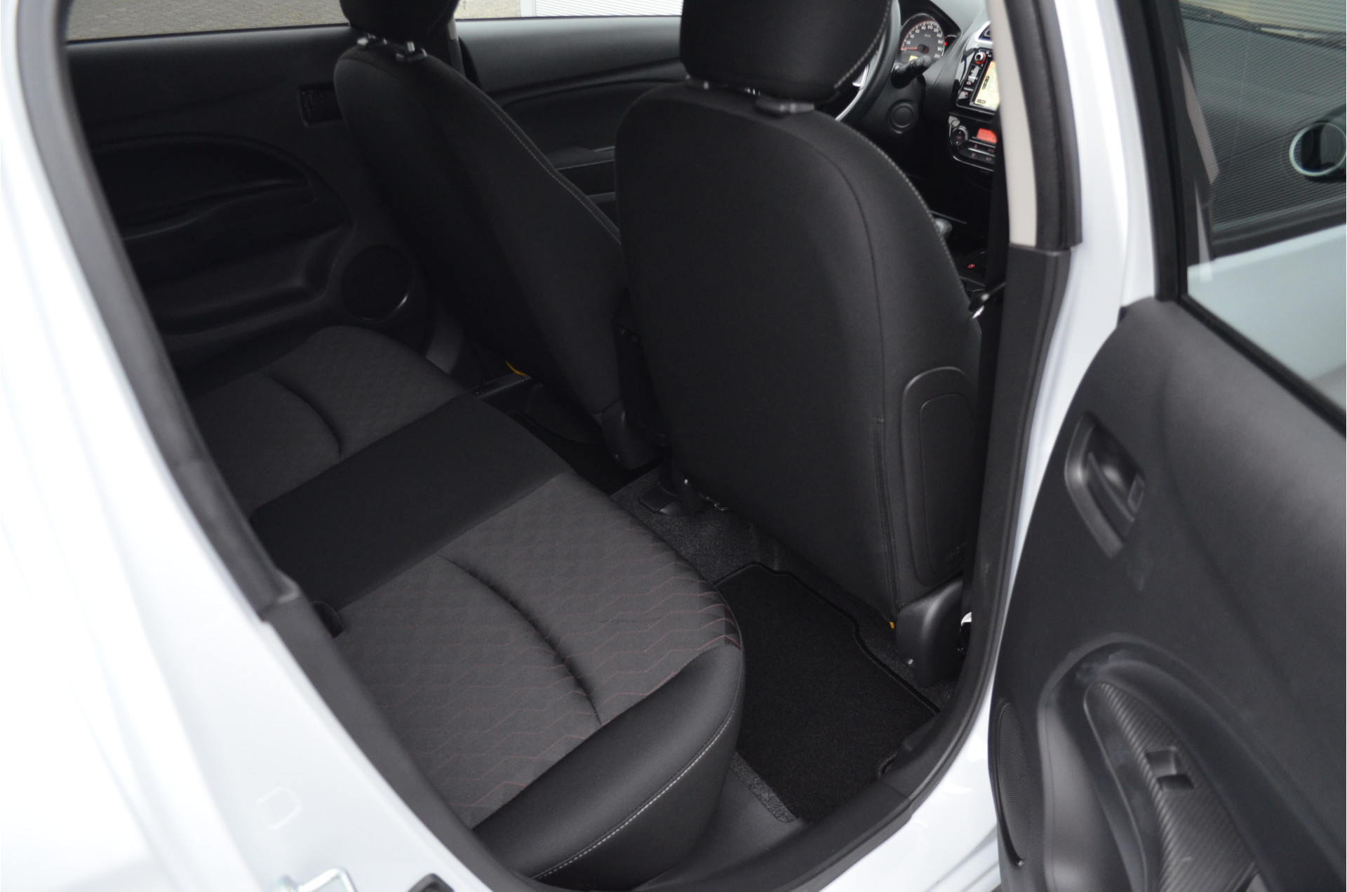 Foto van Mitsubishi Space Star