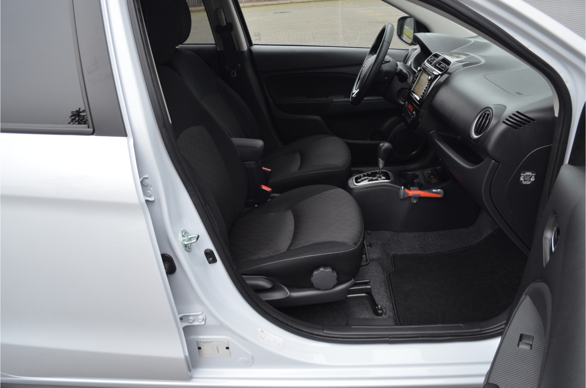 Foto van Mitsubishi Space Star