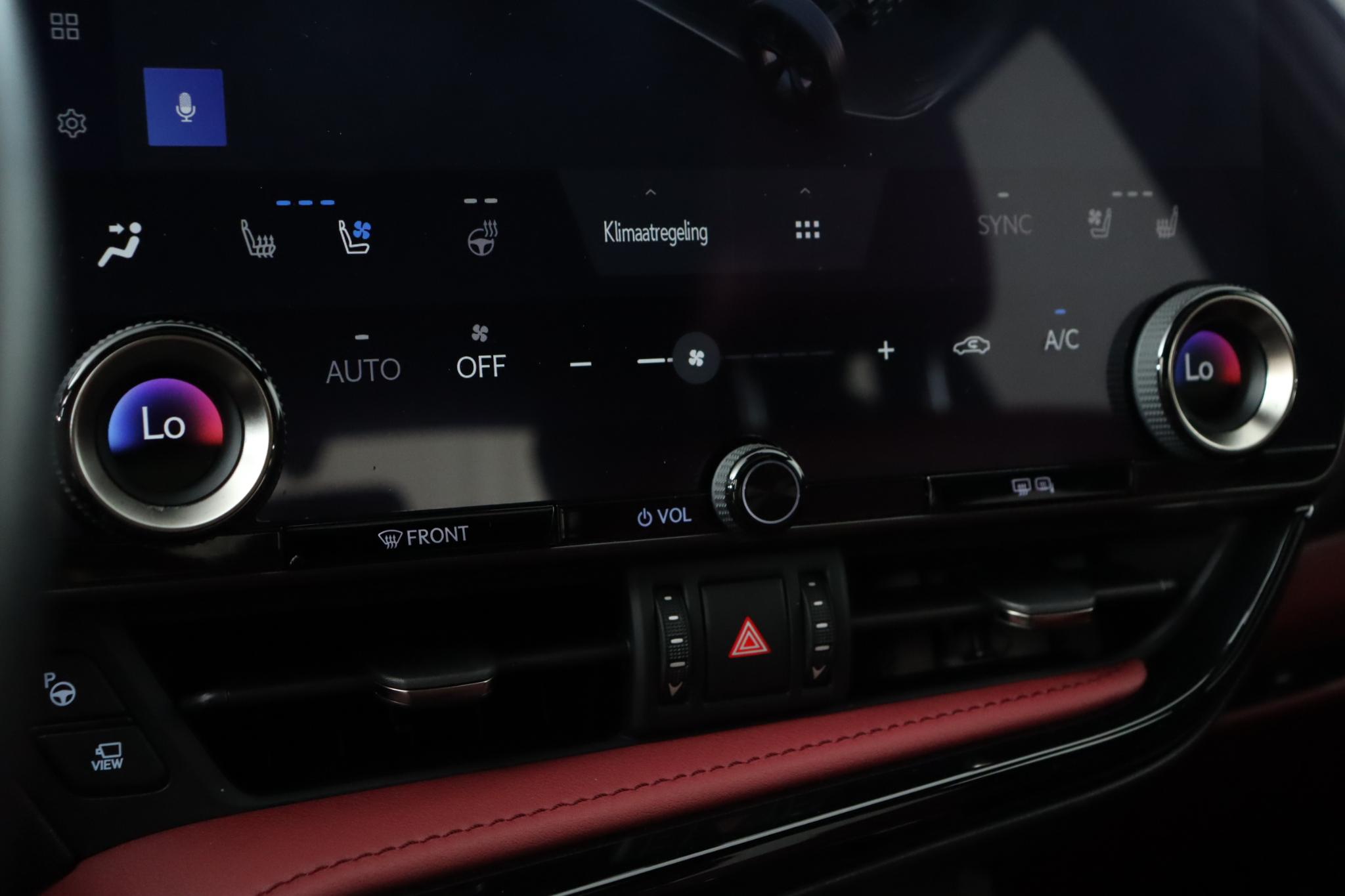 Foto van Lexus Lexus Nx450h+