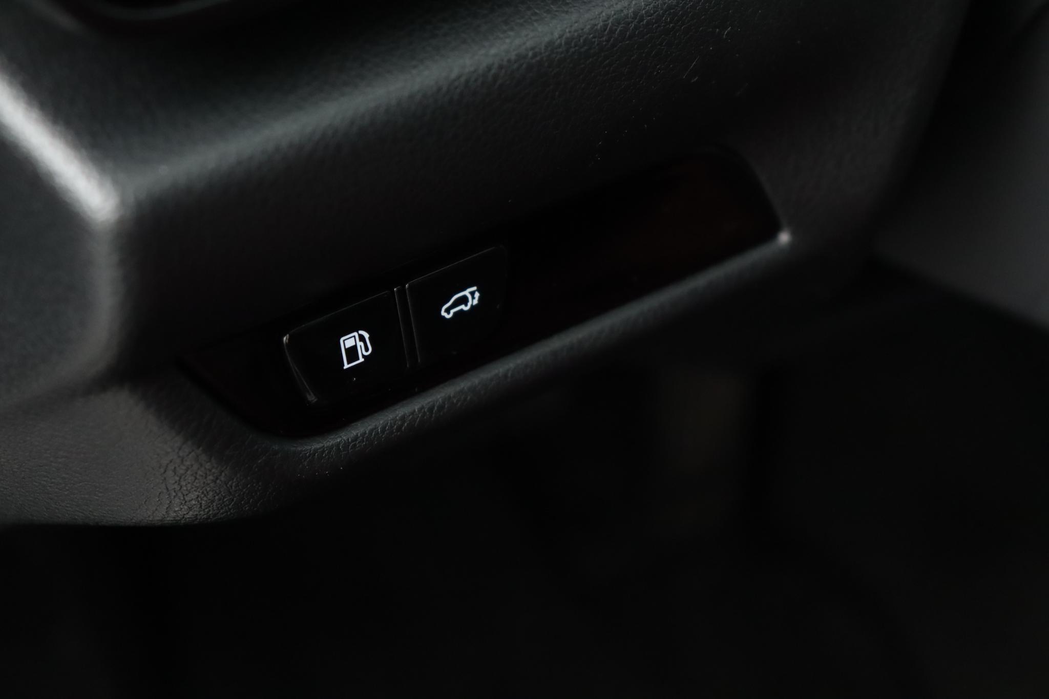Foto van Lexus Lexus Nx450h+