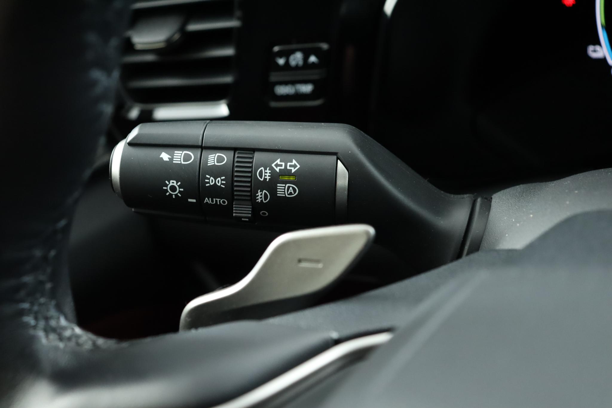 Foto van Lexus Lexus Nx450h+