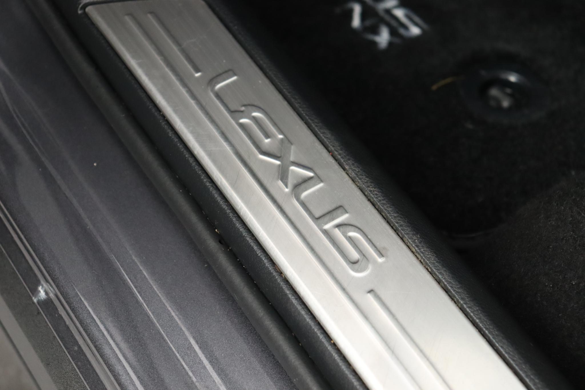 Foto van Lexus Lexus Nx450h+