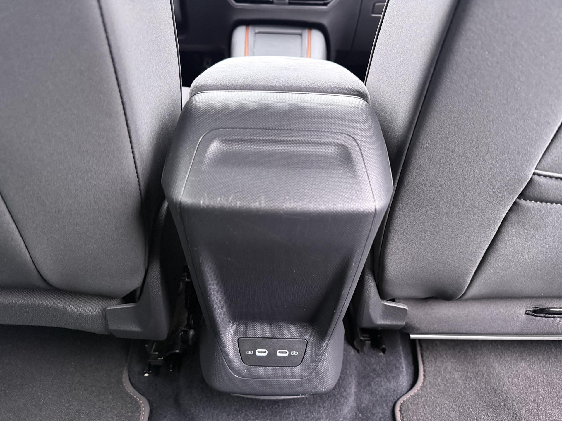Foto van Cupra Born 150 KW 58/62 KWH