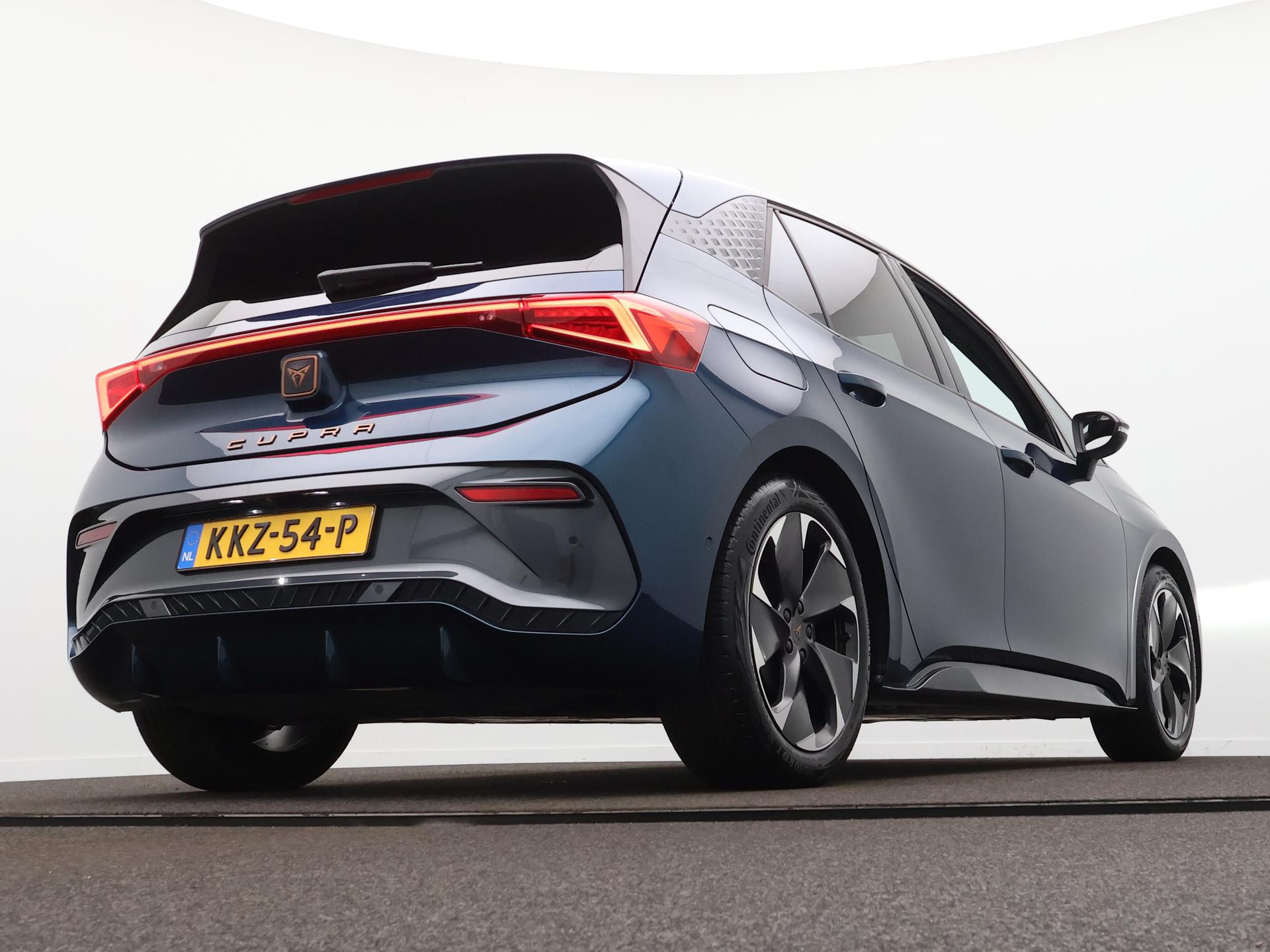 Foto van Cupra Born 150 KW 58/62 KWH