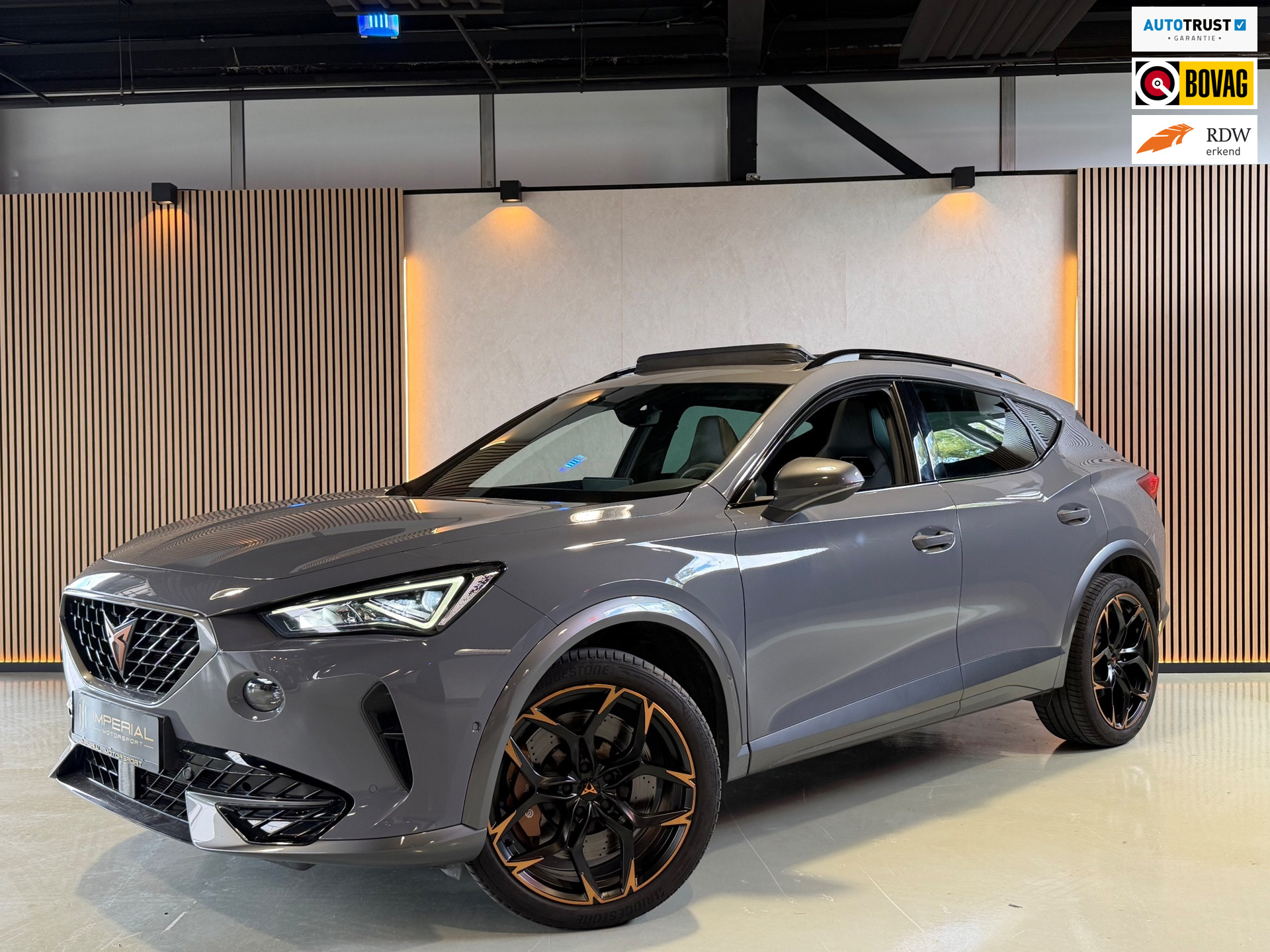 Cupra Formentor 2.0 TSI 4DRIVE Pano|Beats|Brembo|Trekhaak|Memory|KEYL|Sfeer|Cam 2021 - voorkant