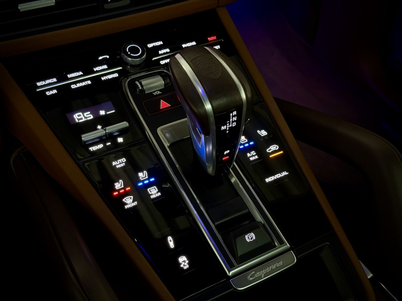 Foto van Porsche Cayenne Turbo S E-hybrid