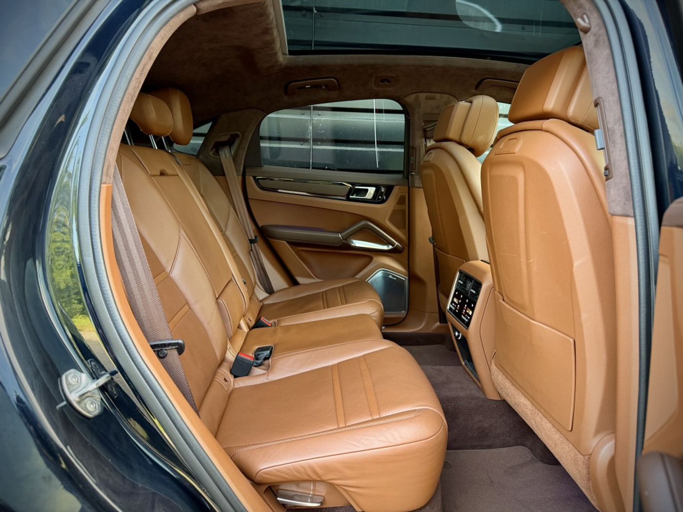 Foto van Porsche Cayenne Turbo S E-hybrid
