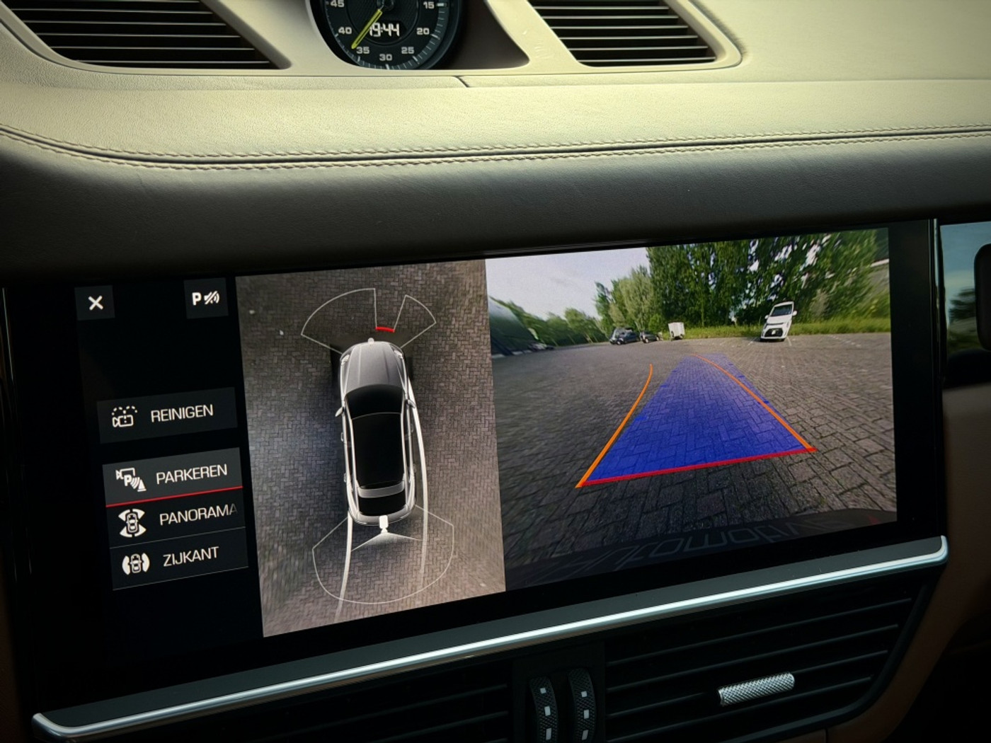 Foto van Porsche Cayenne Turbo S E-hybrid