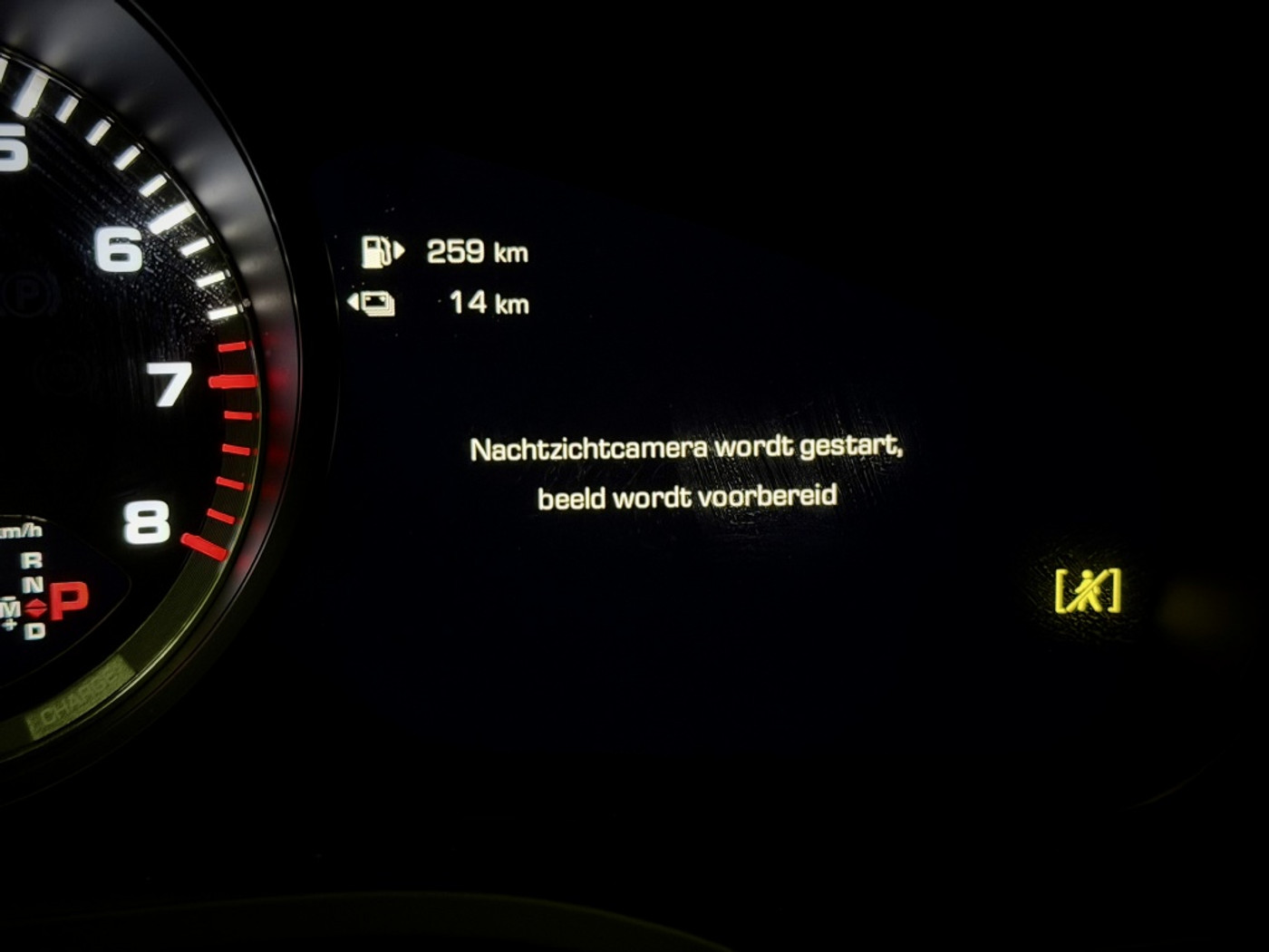 Foto van Porsche Cayenne Turbo S E-hybrid
