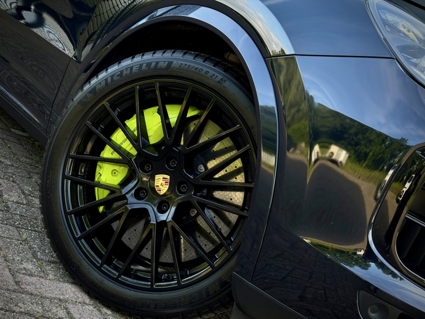 Foto van Porsche Cayenne Turbo S E-hybrid