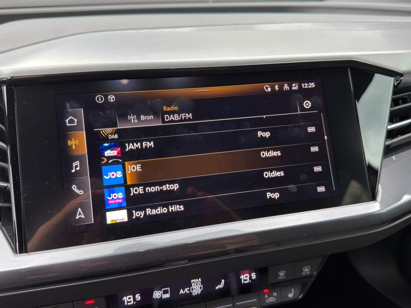 Foto van Audi Q4 40 E-tron