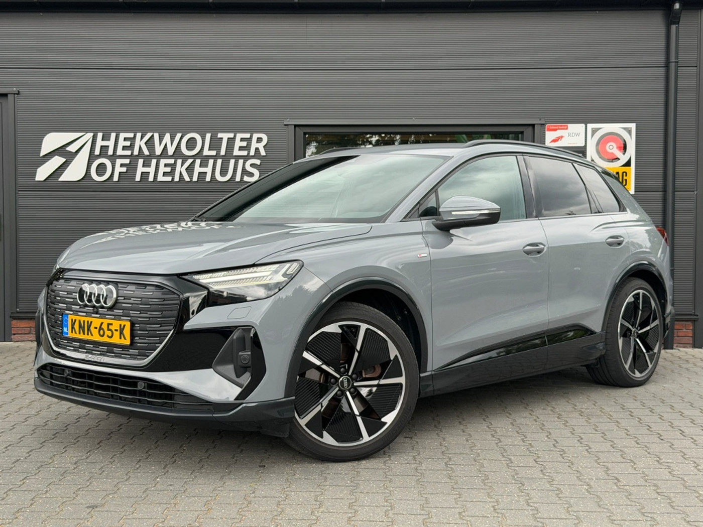 Audi Q4 40 E-tron 40 S-Line Competition 77 kWh | Camera | ACC | Matrix | Keyless 2022 - voorkant