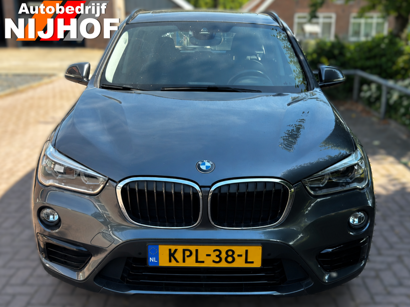 BMW X1 Sdrive18i sDrive18i Executive Automaat 2017 - voorkant