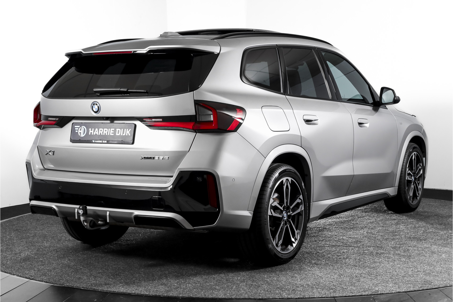 Foto van BMW X1 Xdrive25e