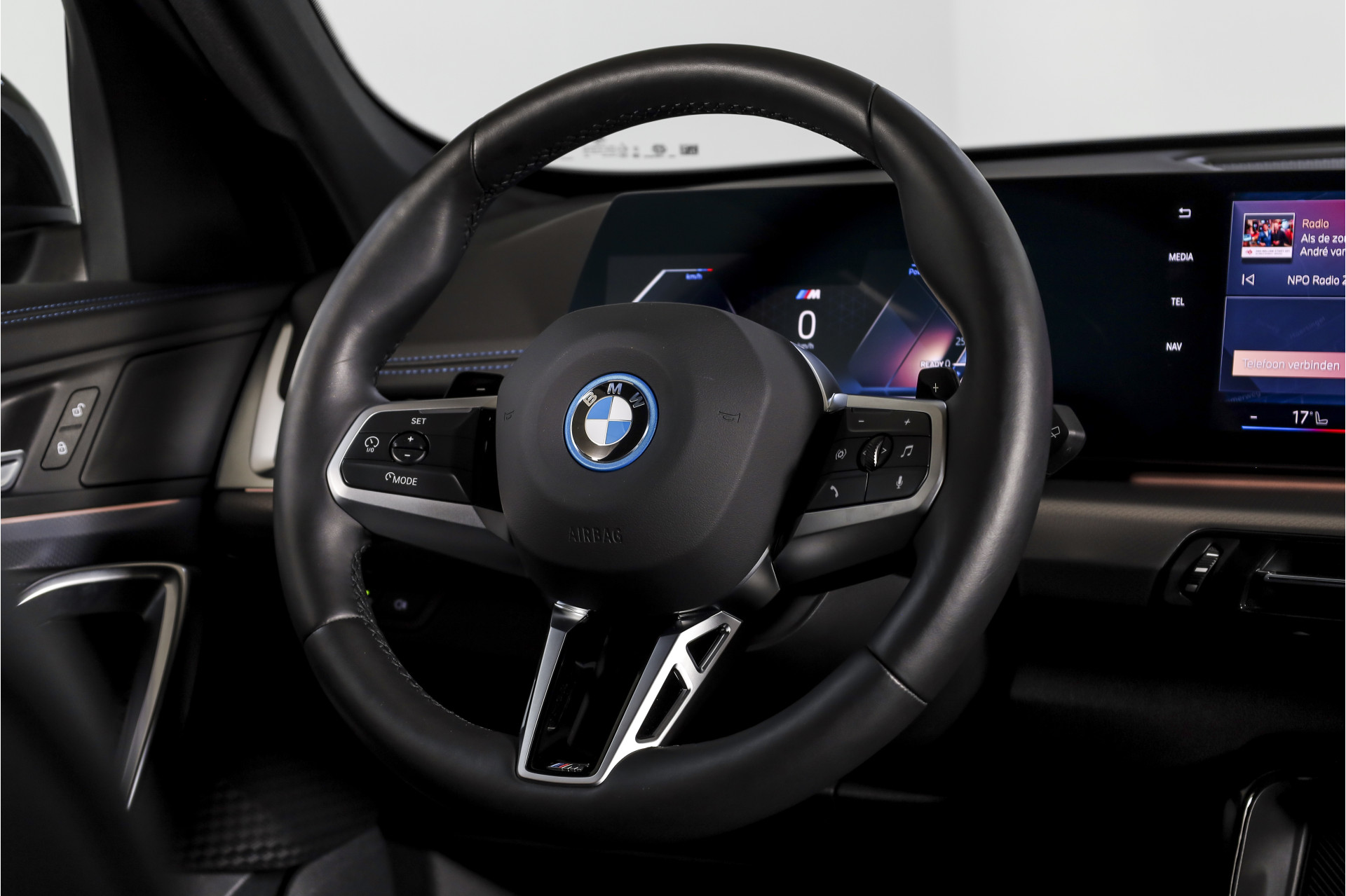 Foto van BMW X1 Xdrive25e