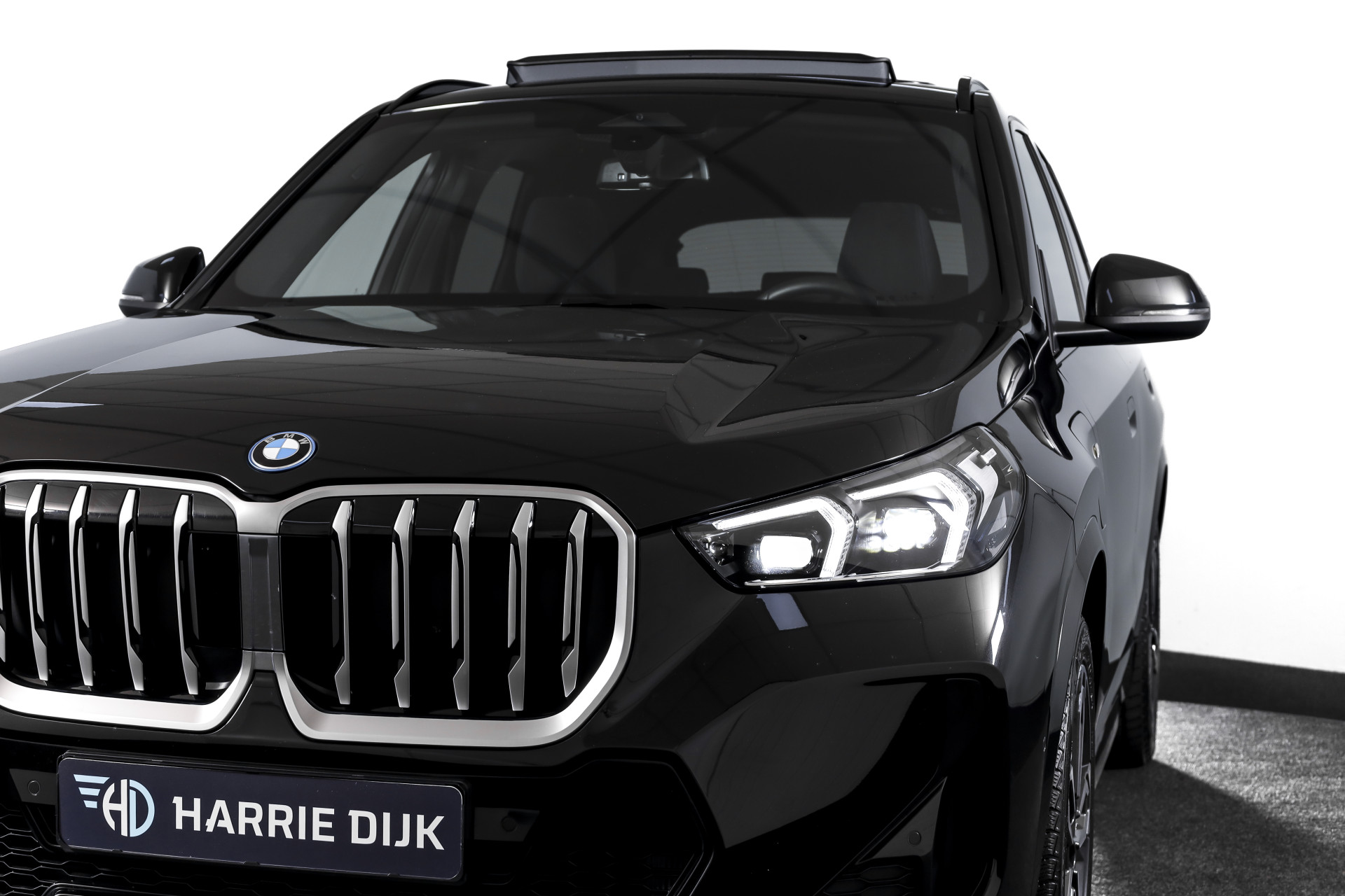 Foto van BMW X1 Xdrive25e