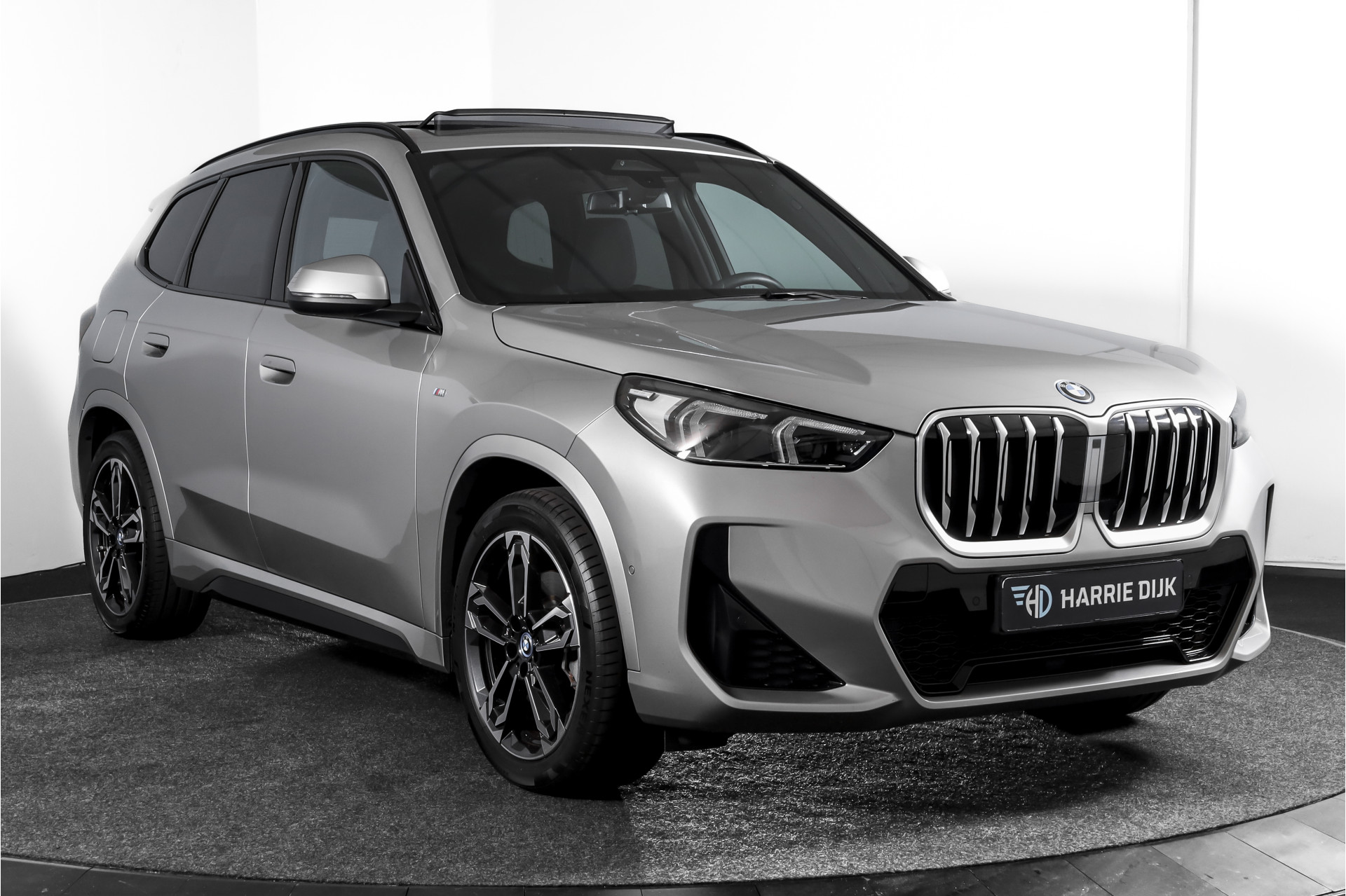 Foto van BMW X1 Xdrive25e