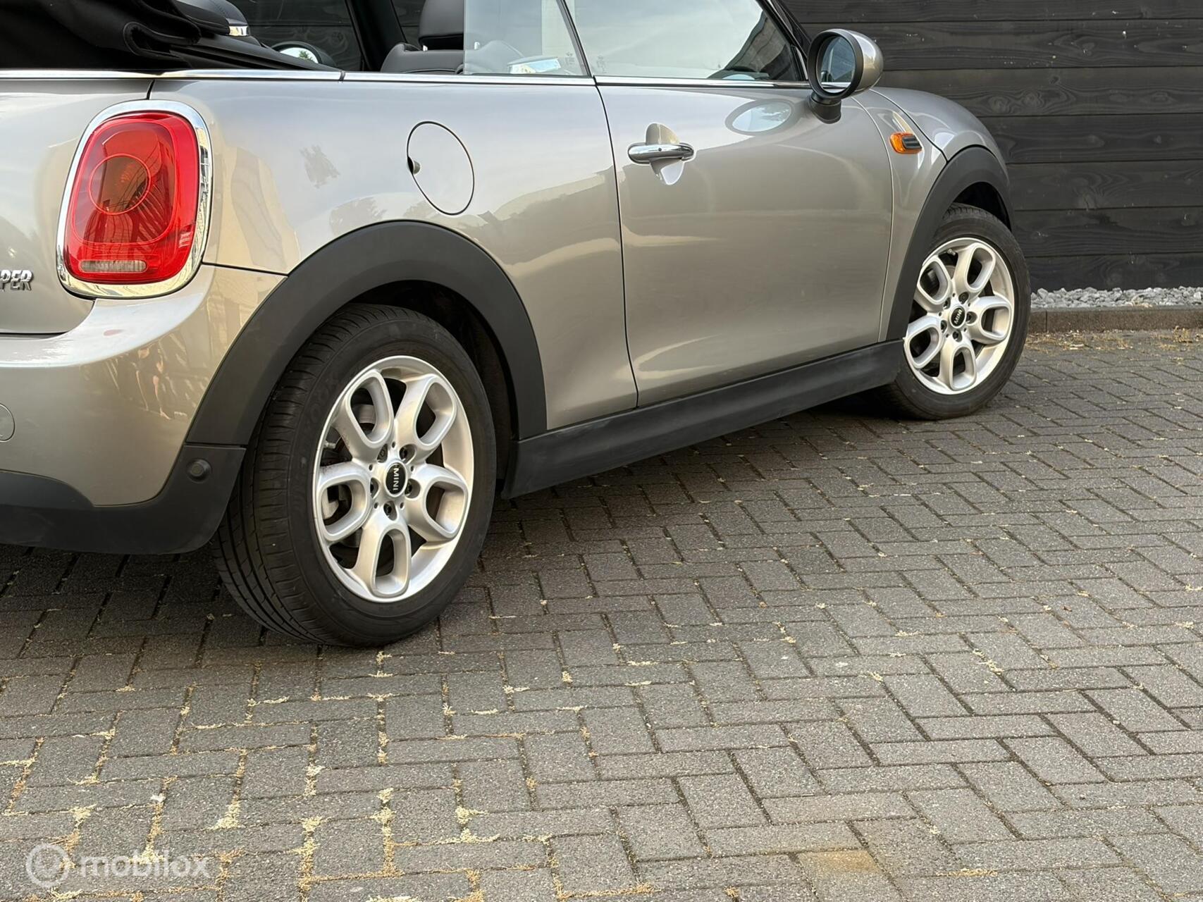 Foto van Mini Cabrio