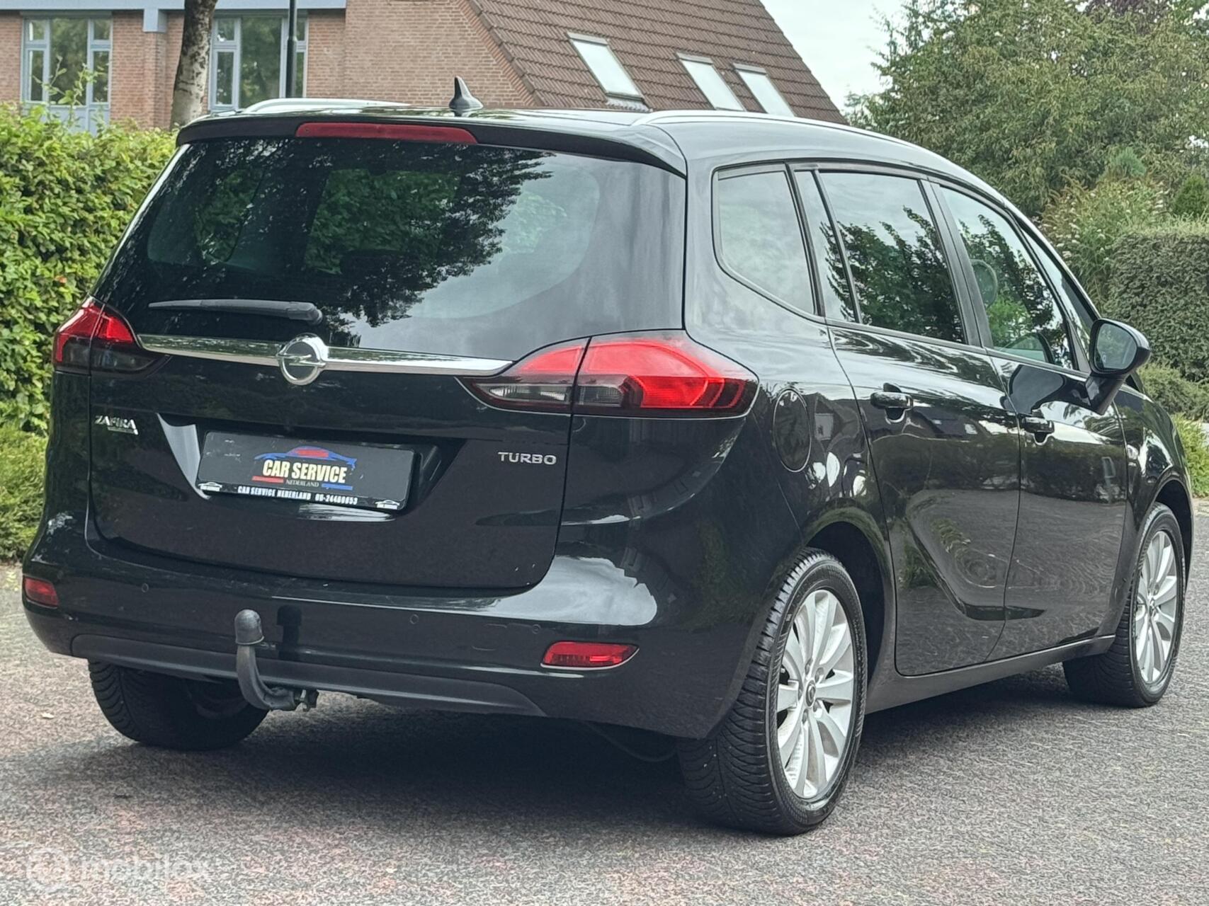 Foto van Opel Zafira Tourer