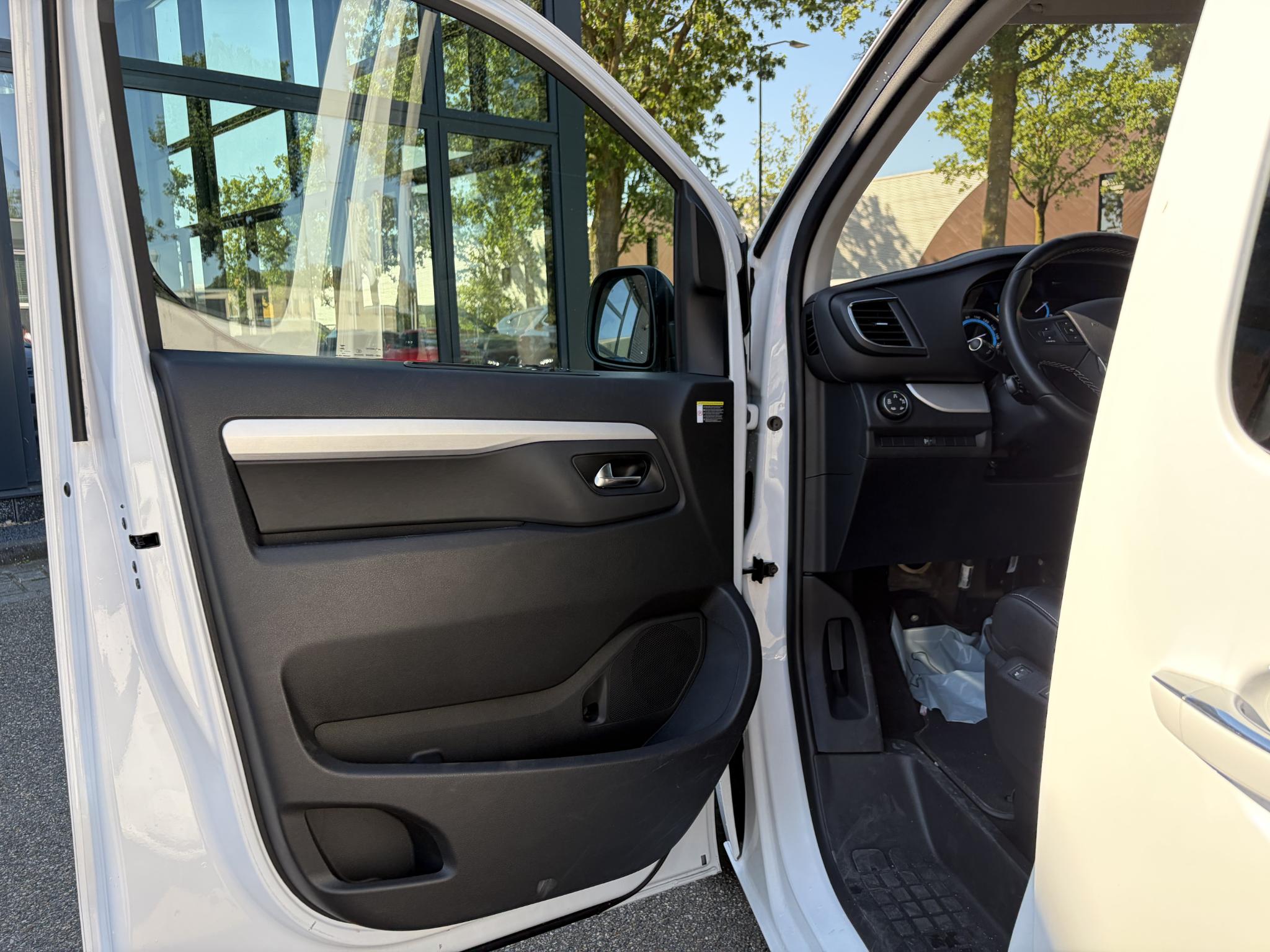 Foto van Citroen ë-spacetourer