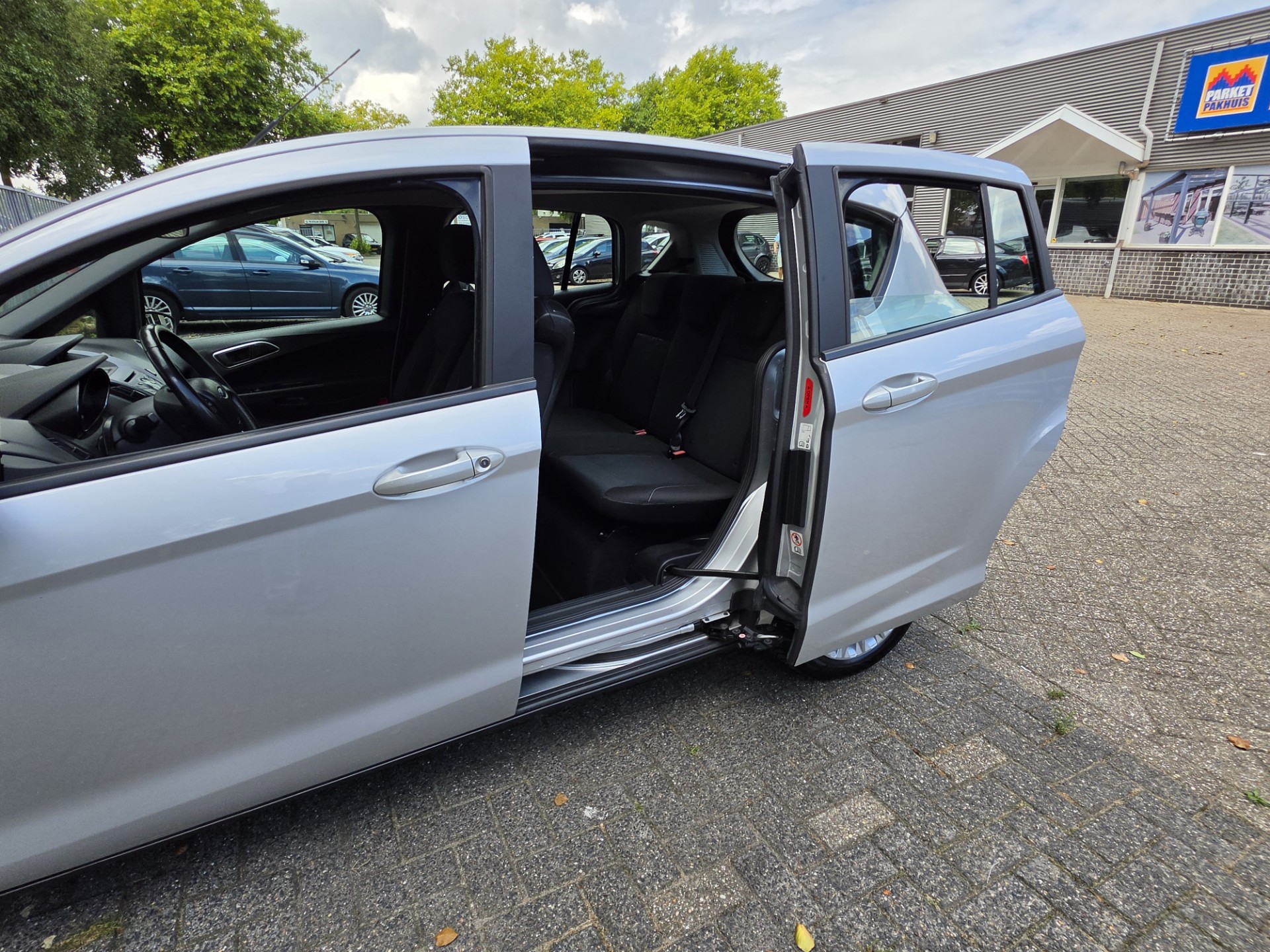 Foto van Ford B-max