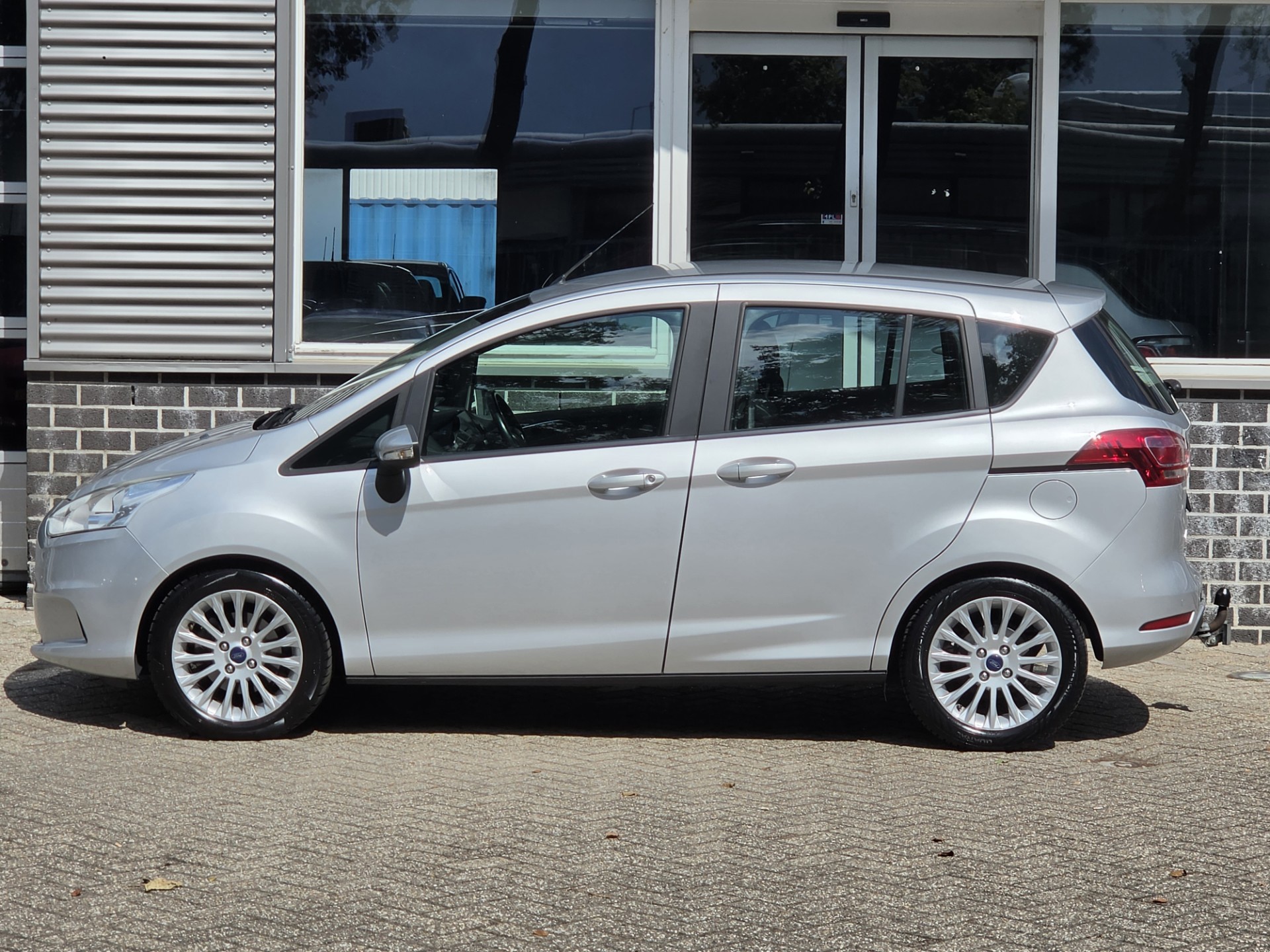Foto van Ford B-max