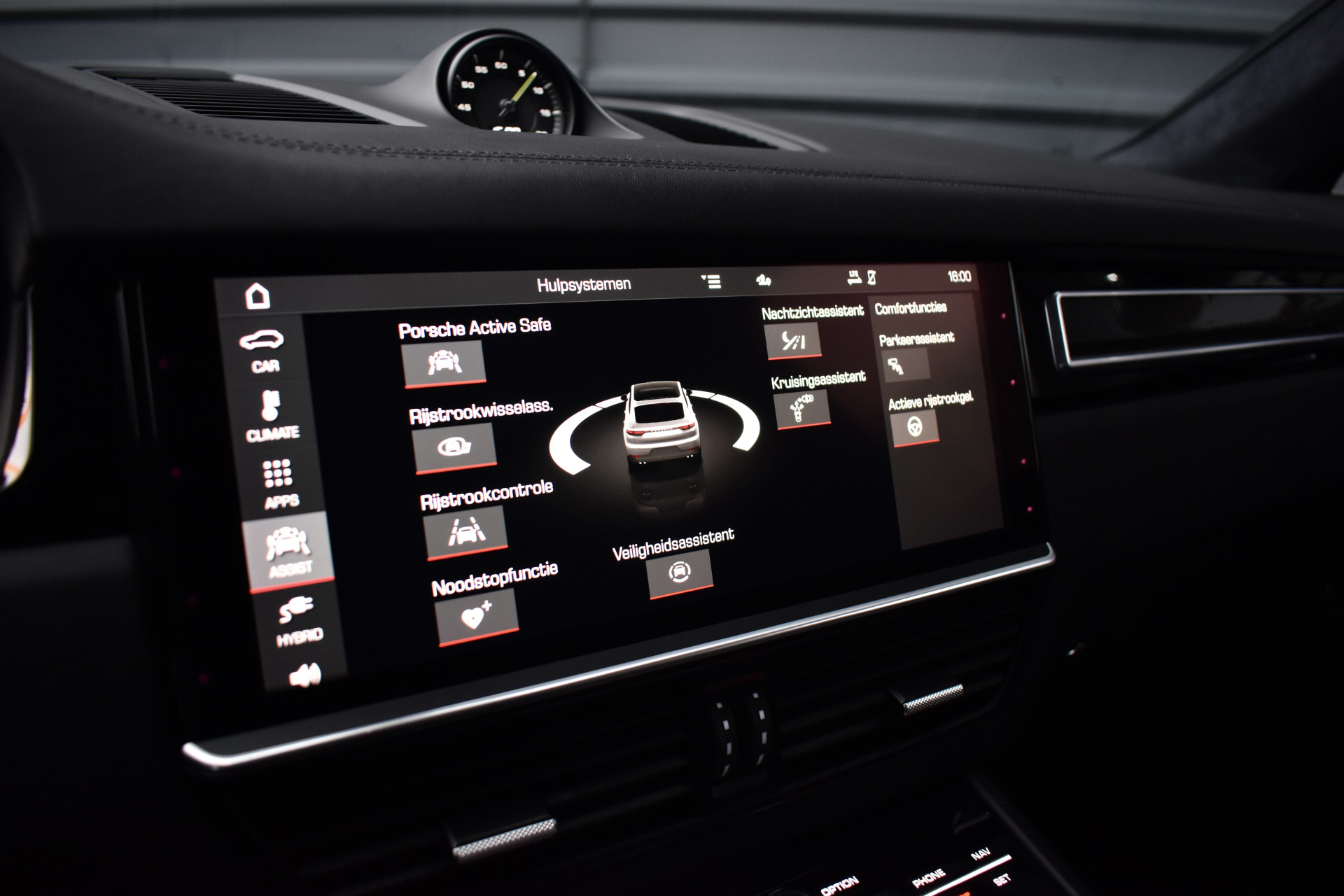 Foto van Porsche Cayenne E-hybrid