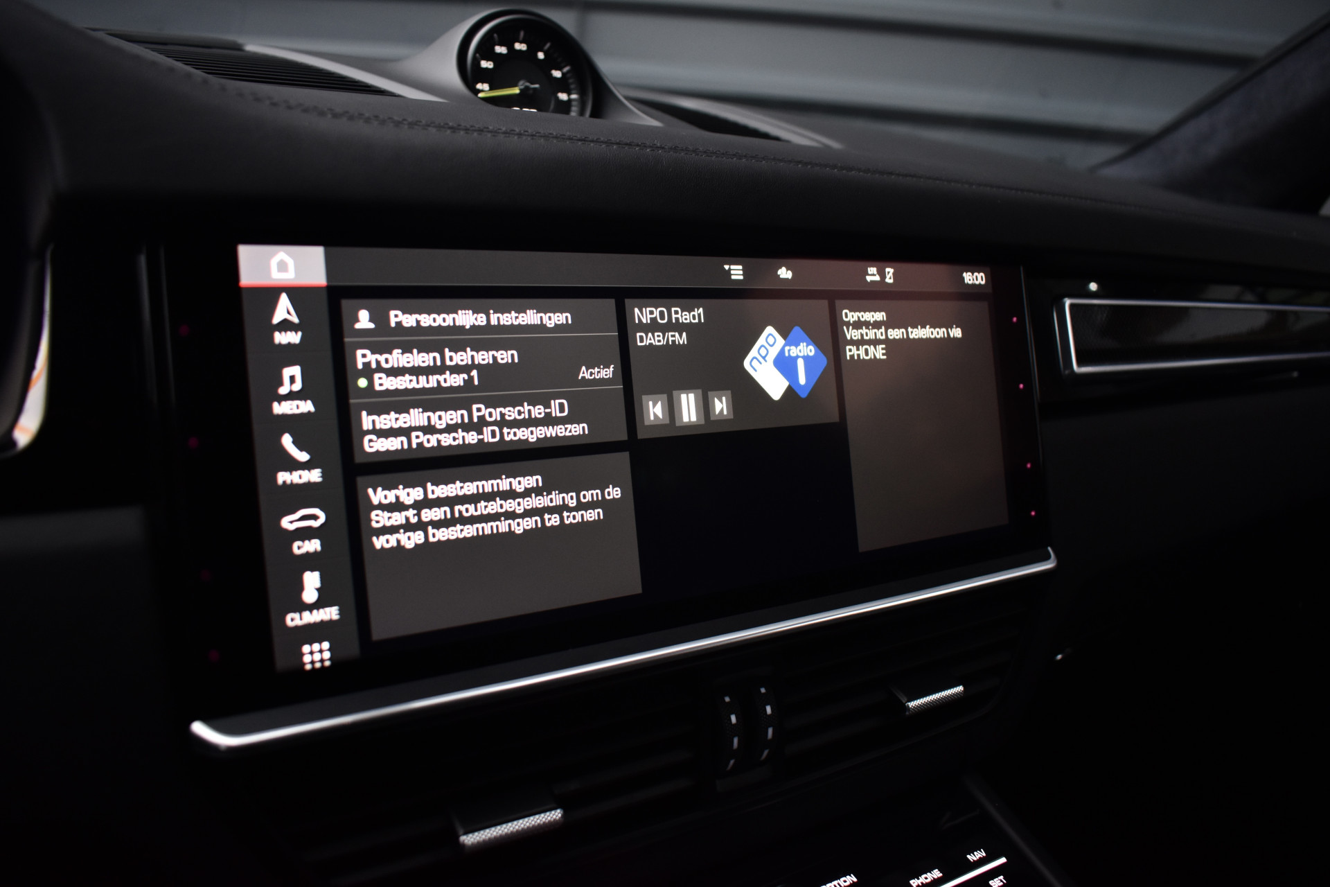 Foto van Porsche Cayenne E-hybrid