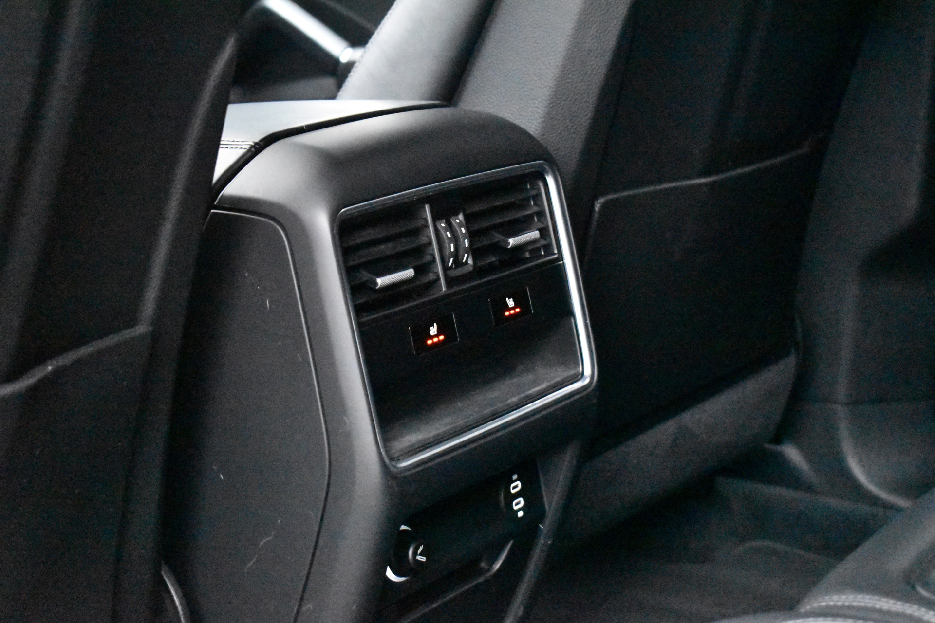 Foto van Porsche Cayenne E-hybrid