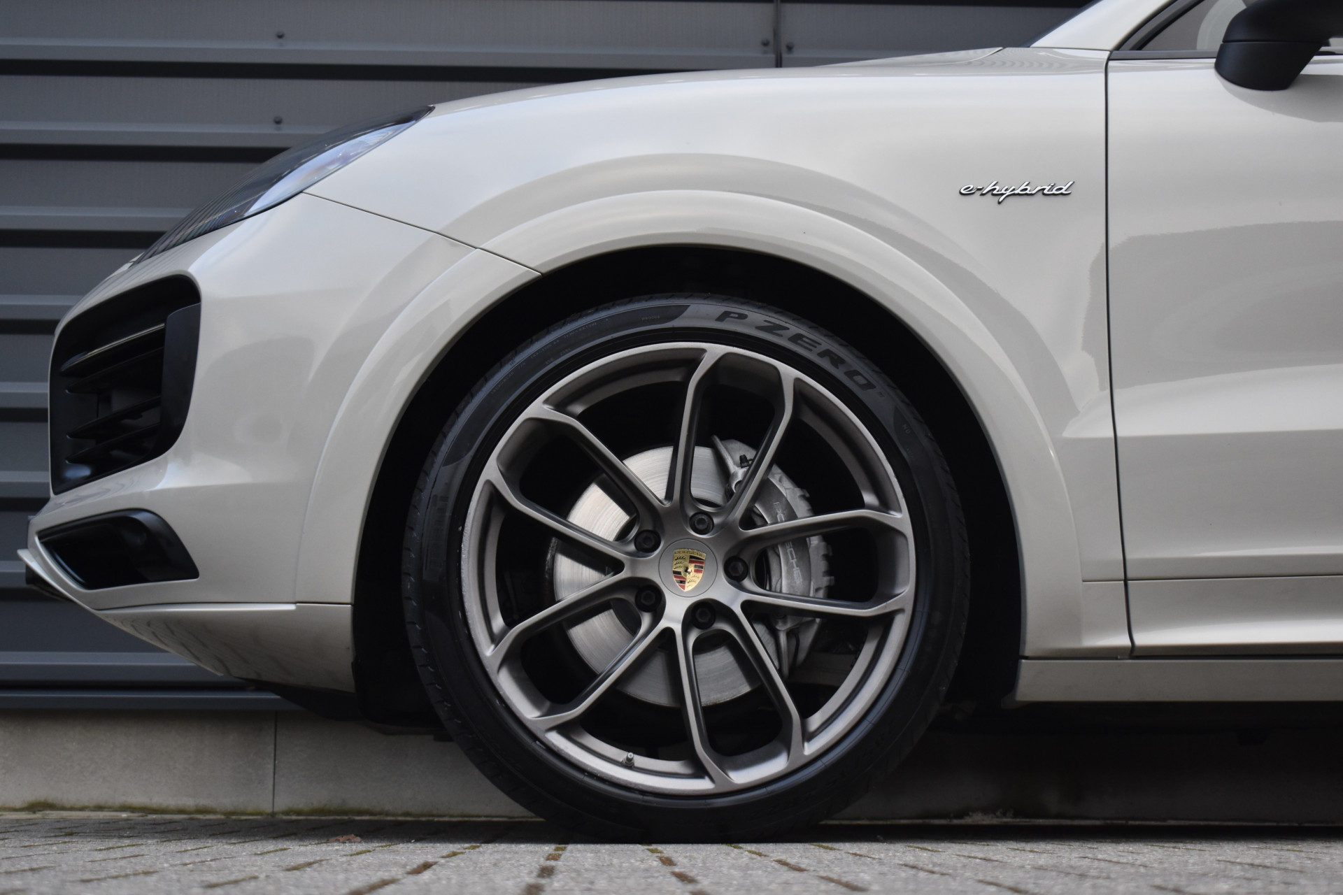 Foto van Porsche Cayenne E-hybrid