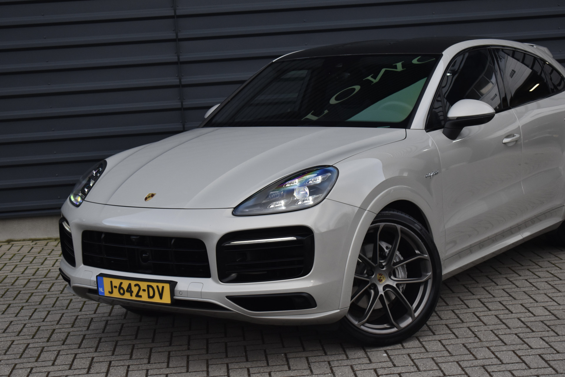 Foto van Porsche Cayenne E-hybrid