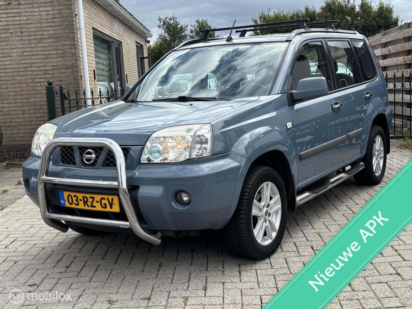 Nissan Nissan X-trail 2.0 Comfort 2wd | nieuwe apk | airco | trekhaak 2005 - voorkant