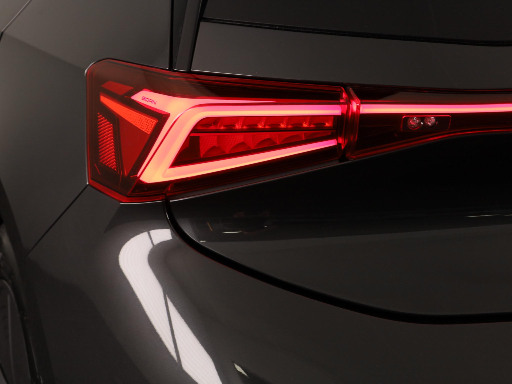 Foto van Cupra Born 150 KW 58/62 KWH