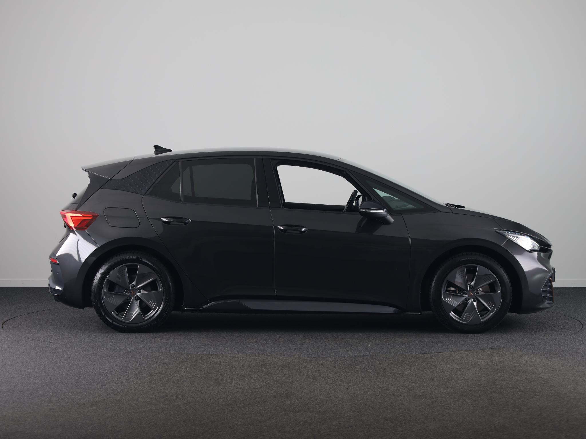 Foto van Cupra Born 150 KW 58/62 KWH
