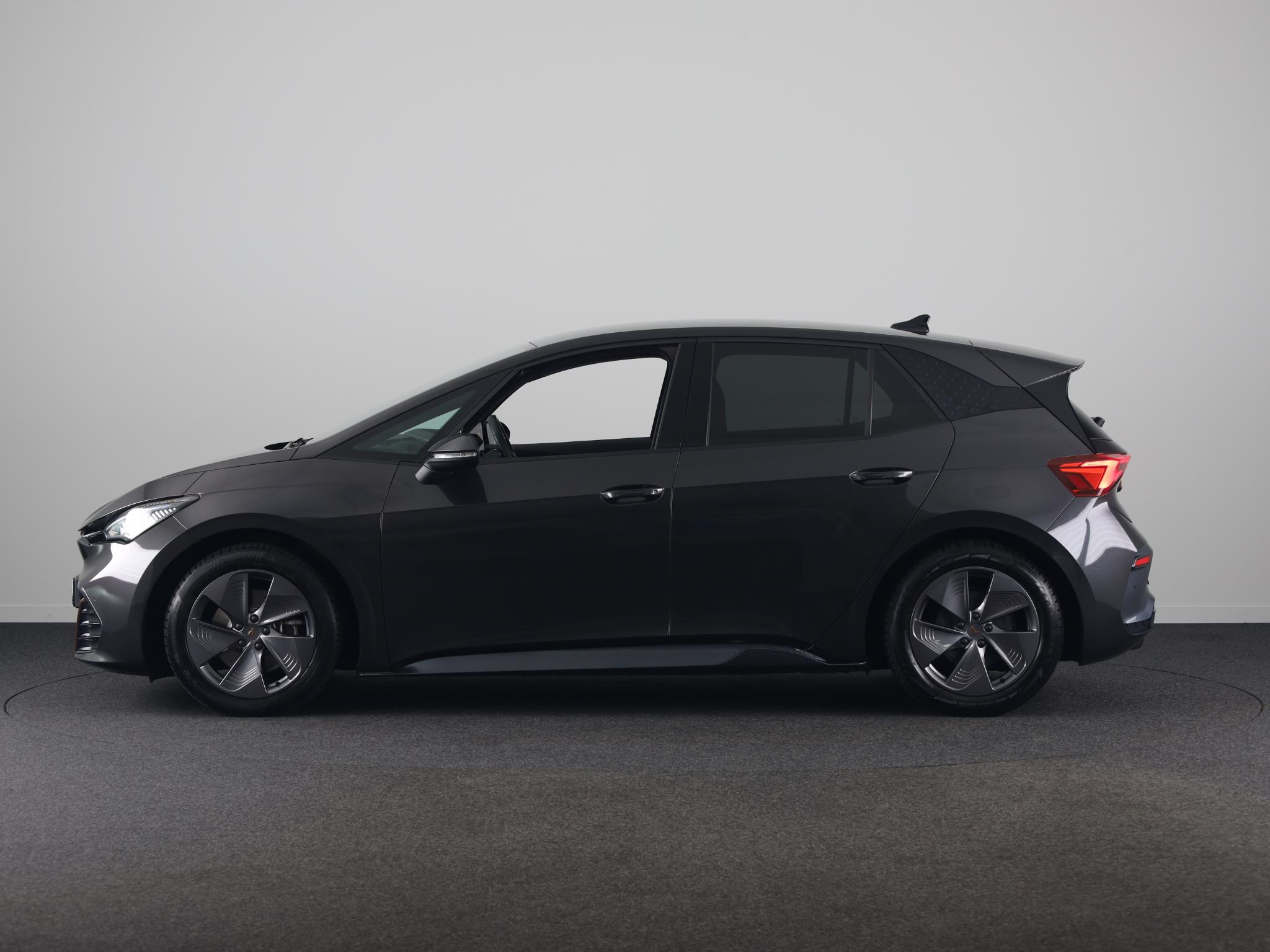 Foto van Cupra Born 150 KW 58/62 KWH